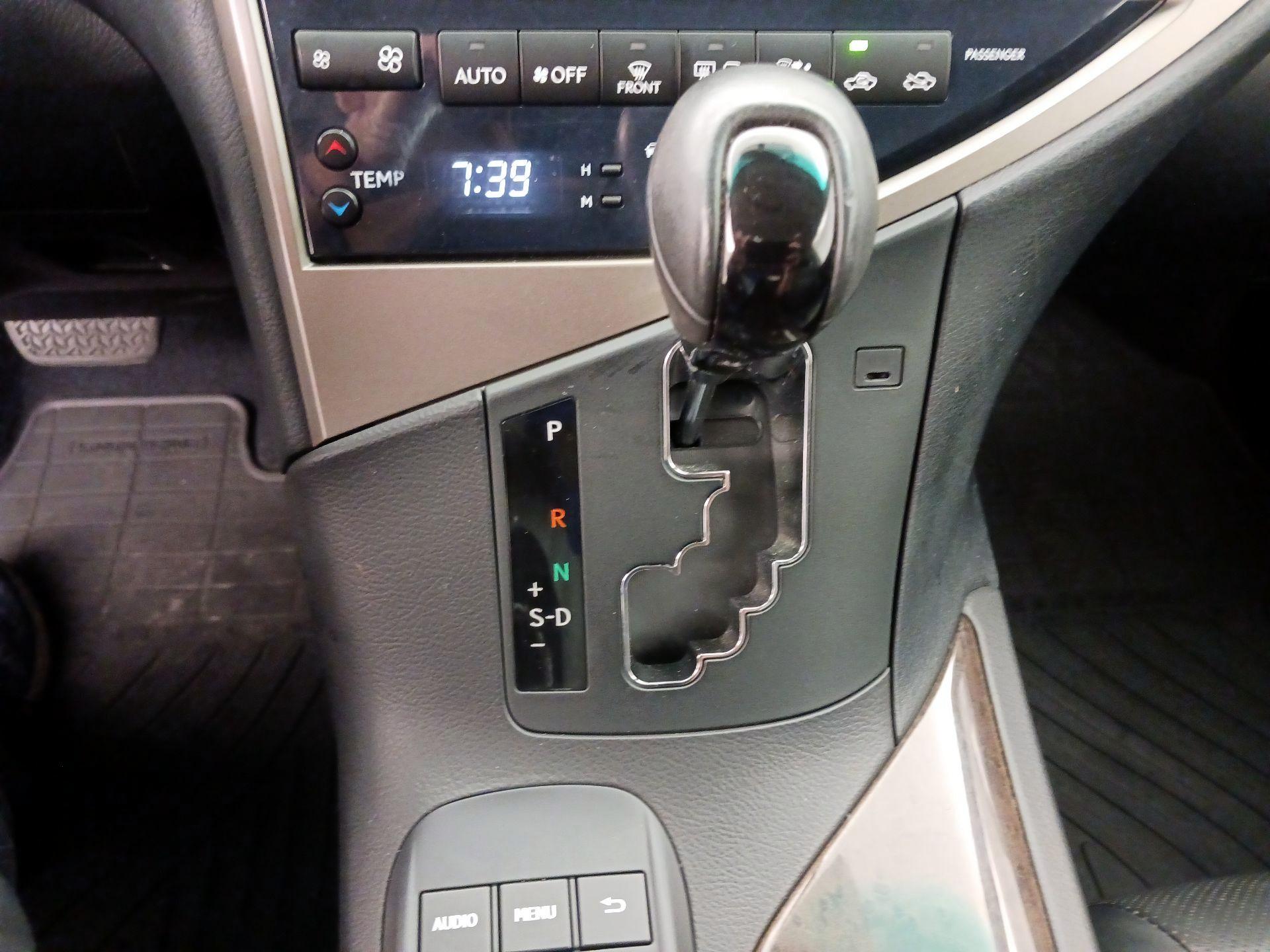 Thumbnail: 2015 Lexus RX - 17
