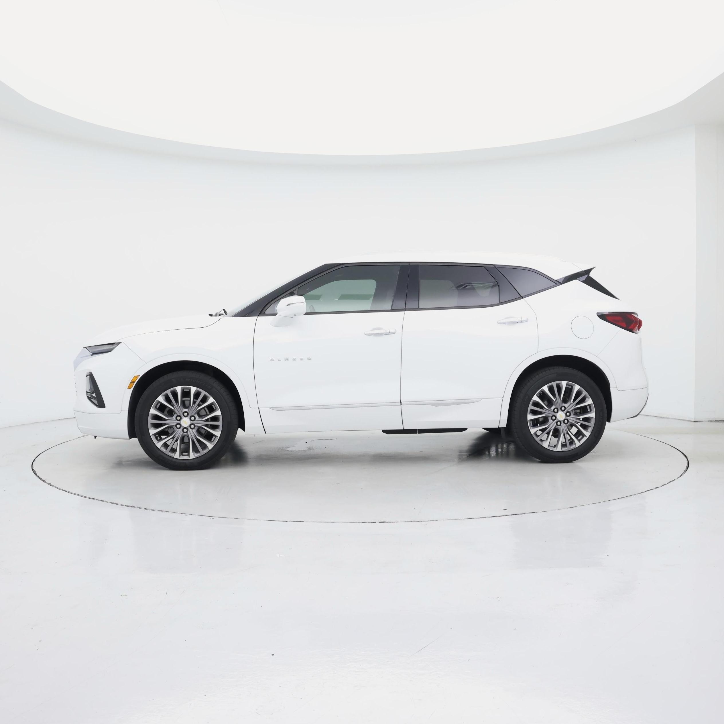 Thumbnail: 2019 Chevrolet Blazer - 3