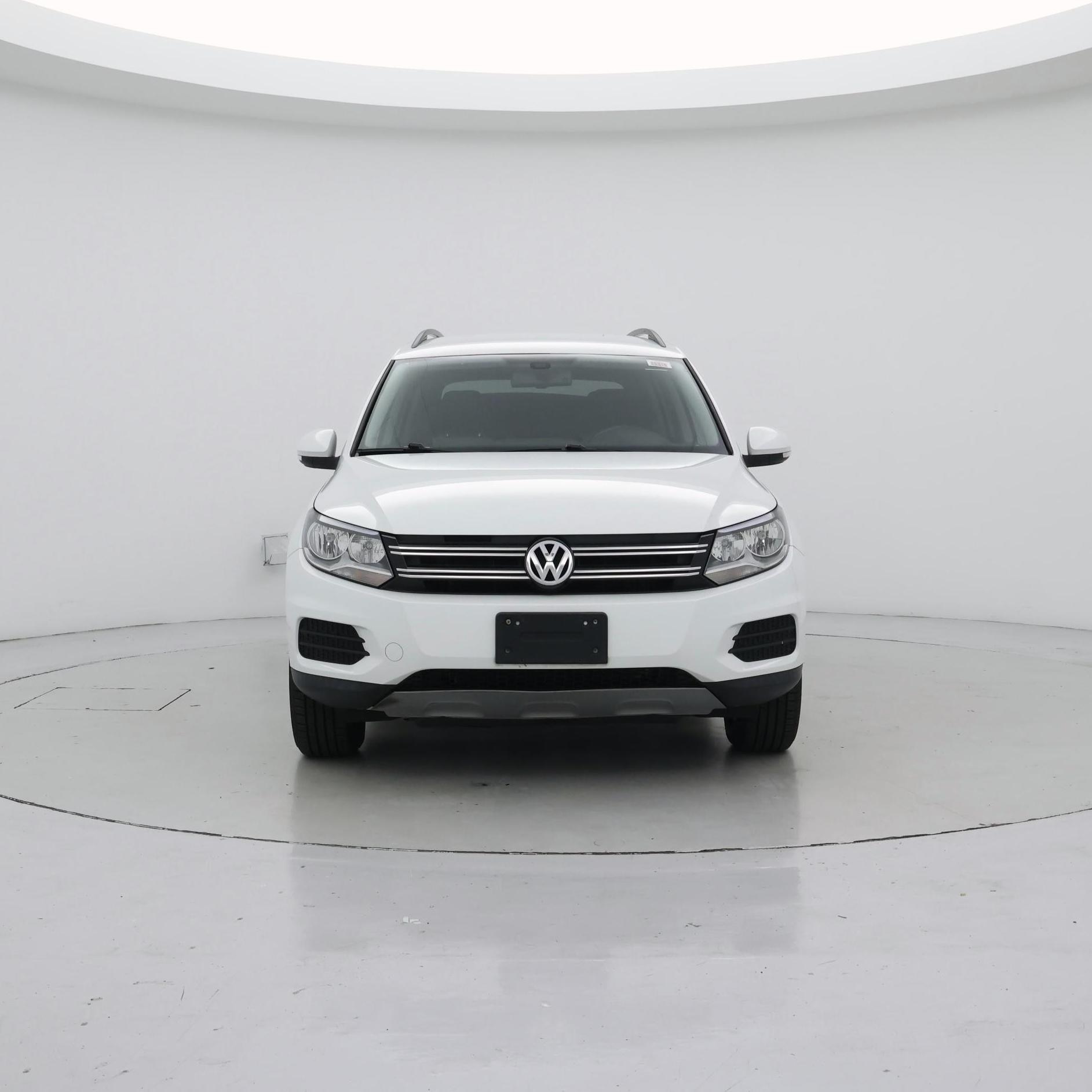 Thumbnail: 2017 Volkswagen Tiguan - 5
