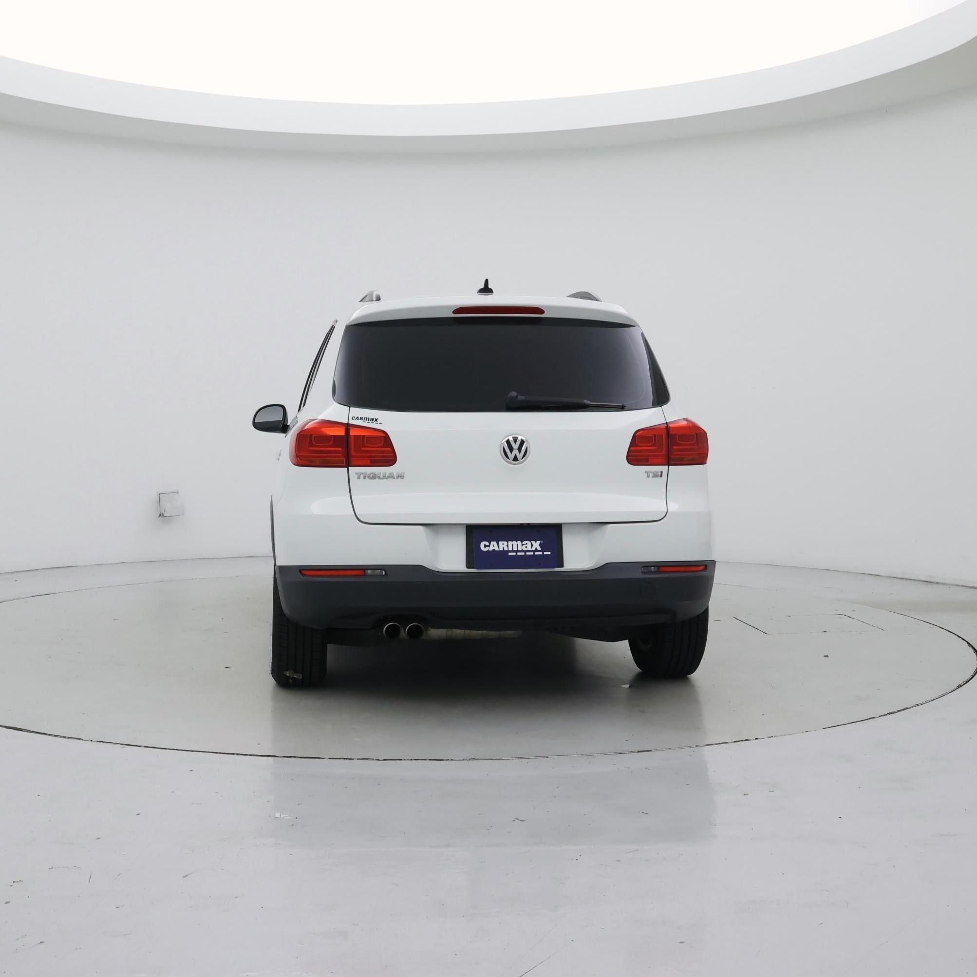 Thumbnail: 2017 Volkswagen Tiguan - 6