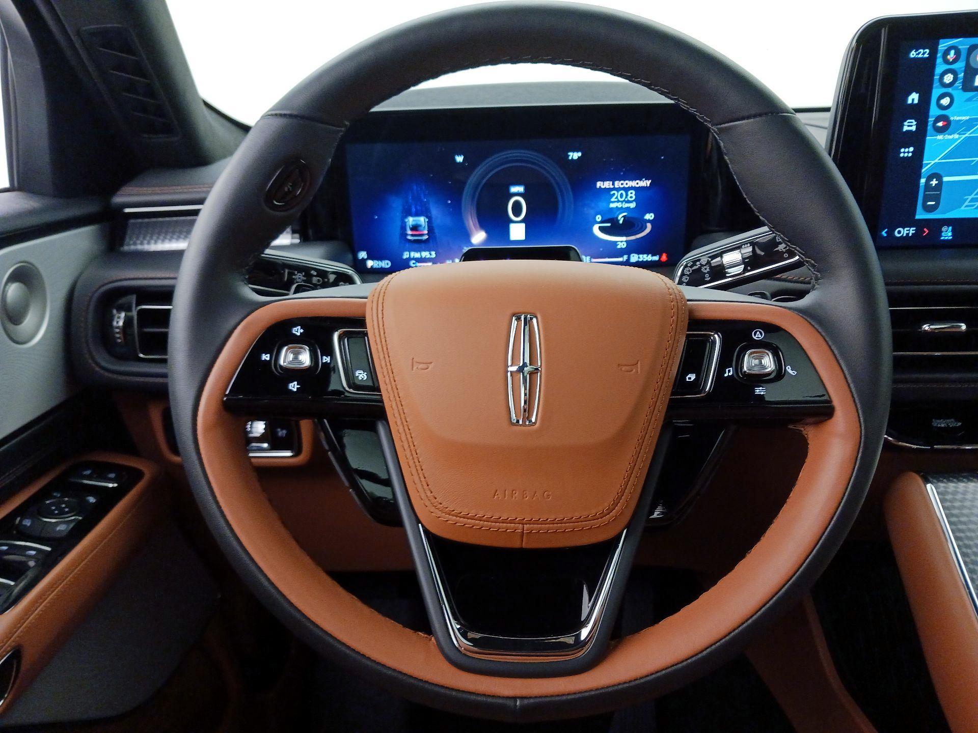 Thumbnail: 2025 Lincoln Aviator - 10
