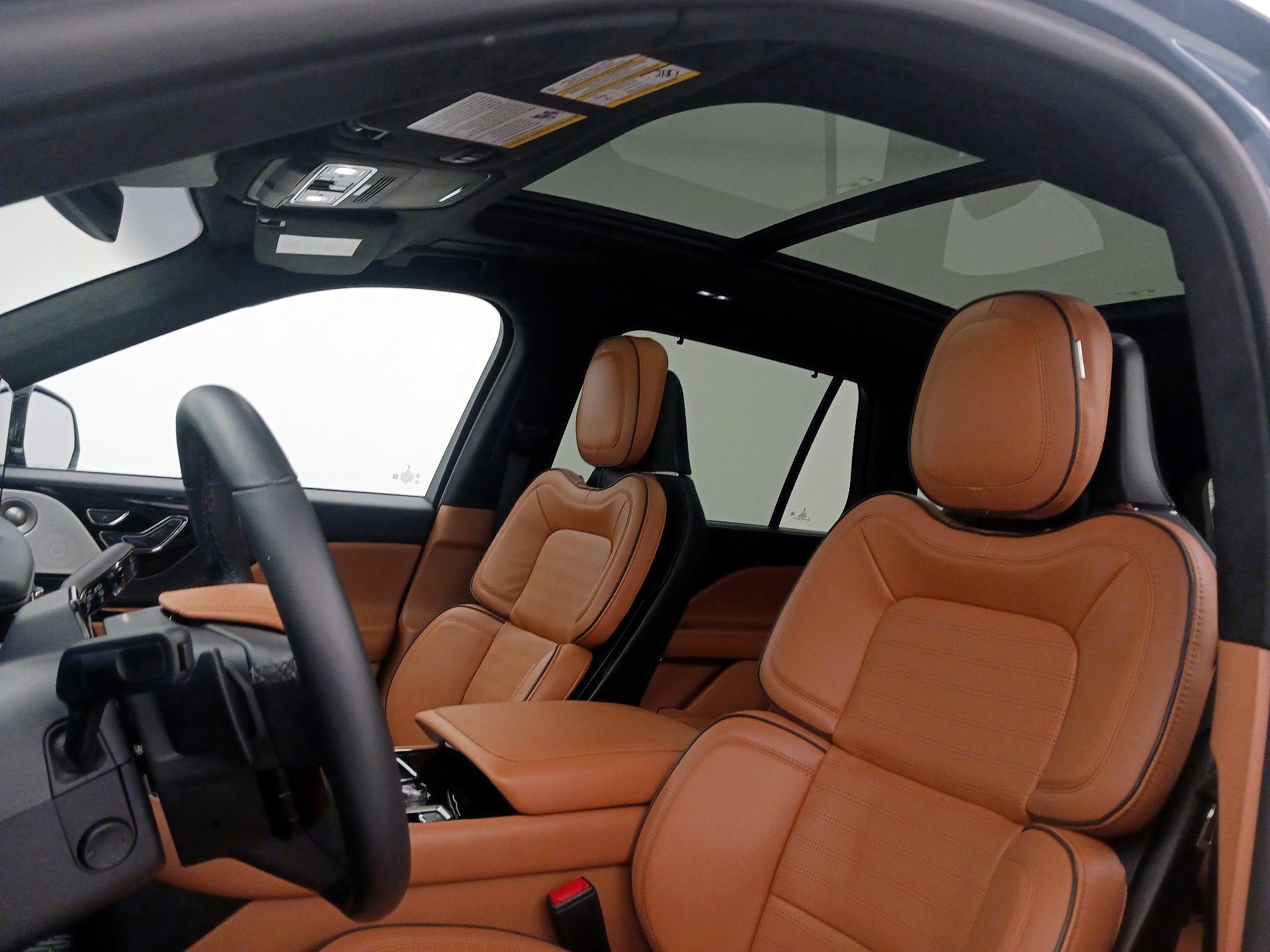 Thumbnail: 2025 Lincoln Aviator - 20