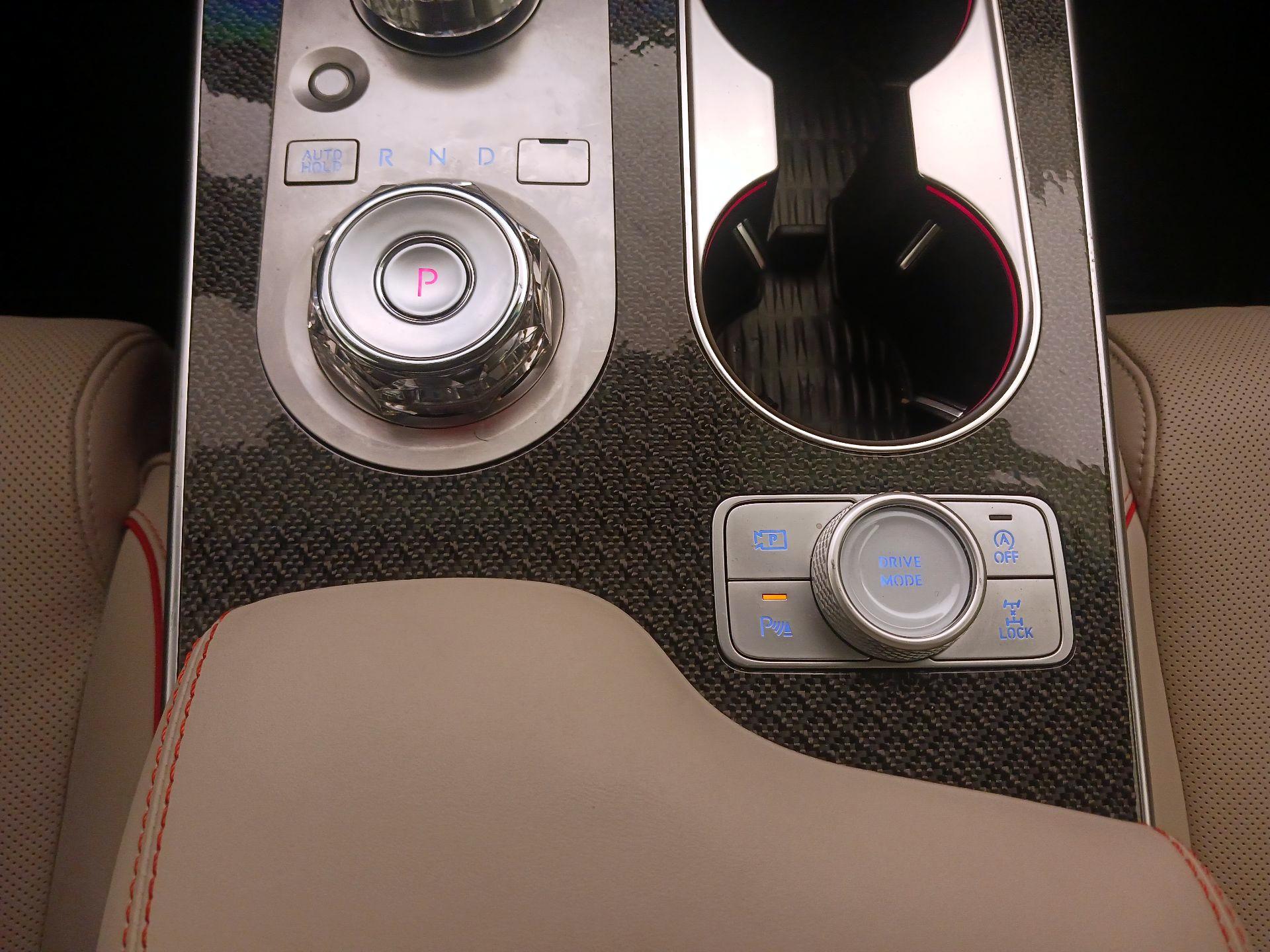 Thumbnail: 2025 Genesis GV80 - 18