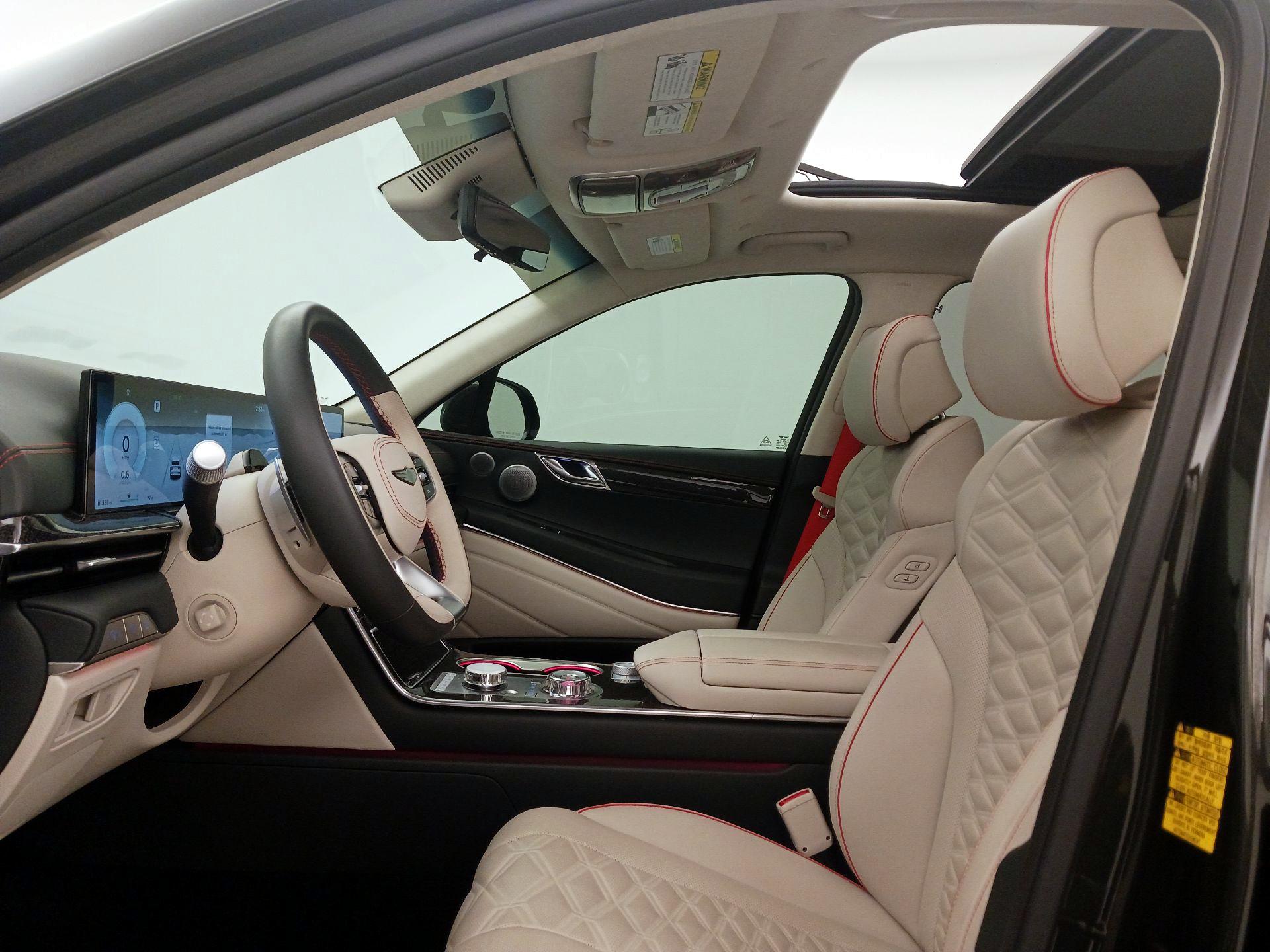 Thumbnail: 2025 Genesis GV80 - 20