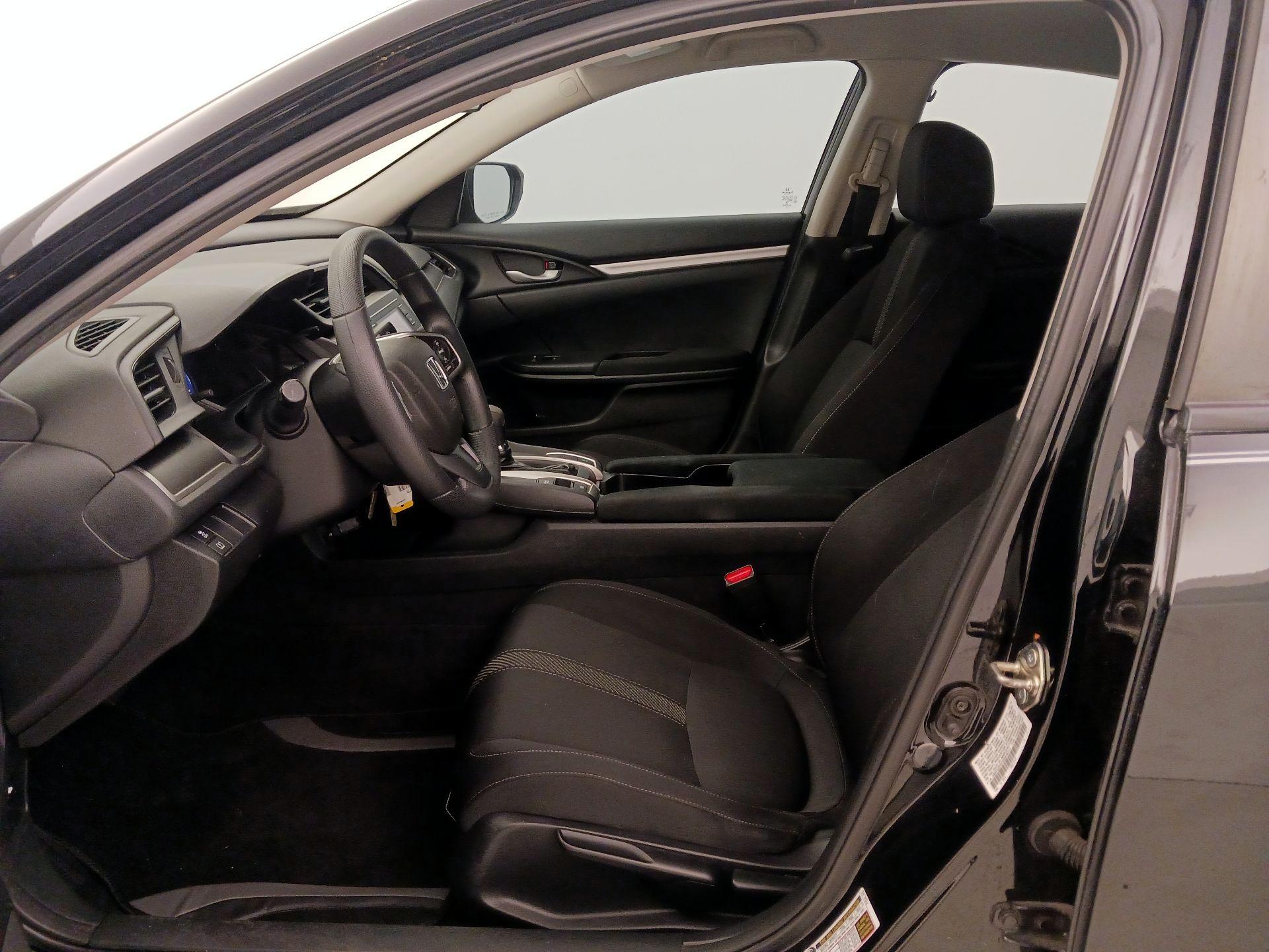 Thumbnail: 2016 Honda Civic - 11