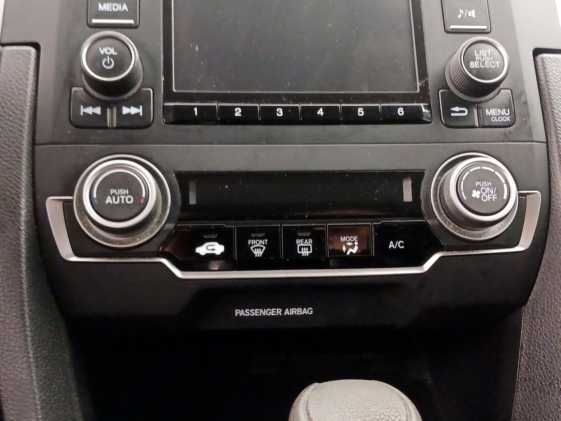 Thumbnail: 2016 Honda Civic - 16