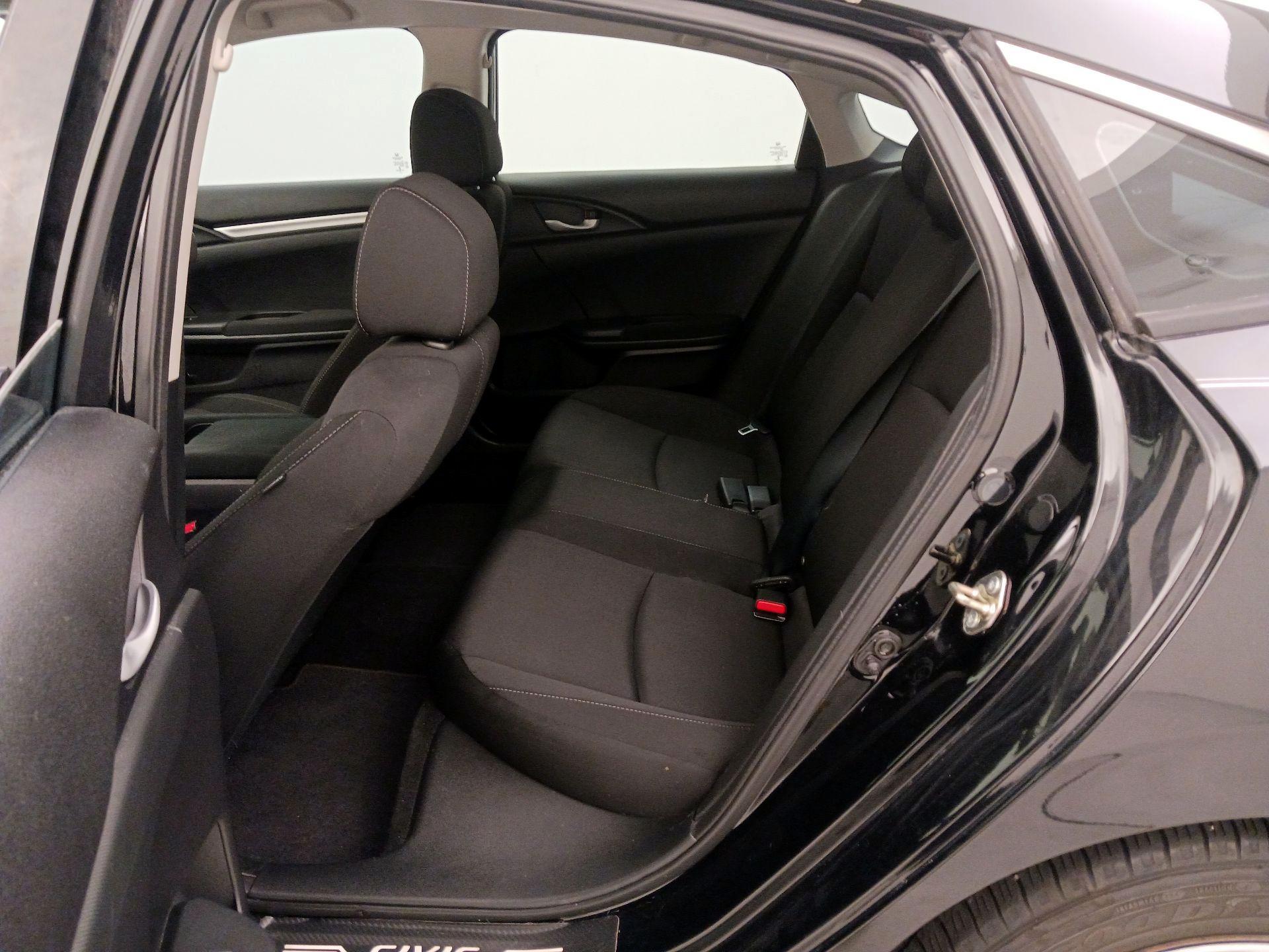 Thumbnail: 2016 Honda Civic - 19