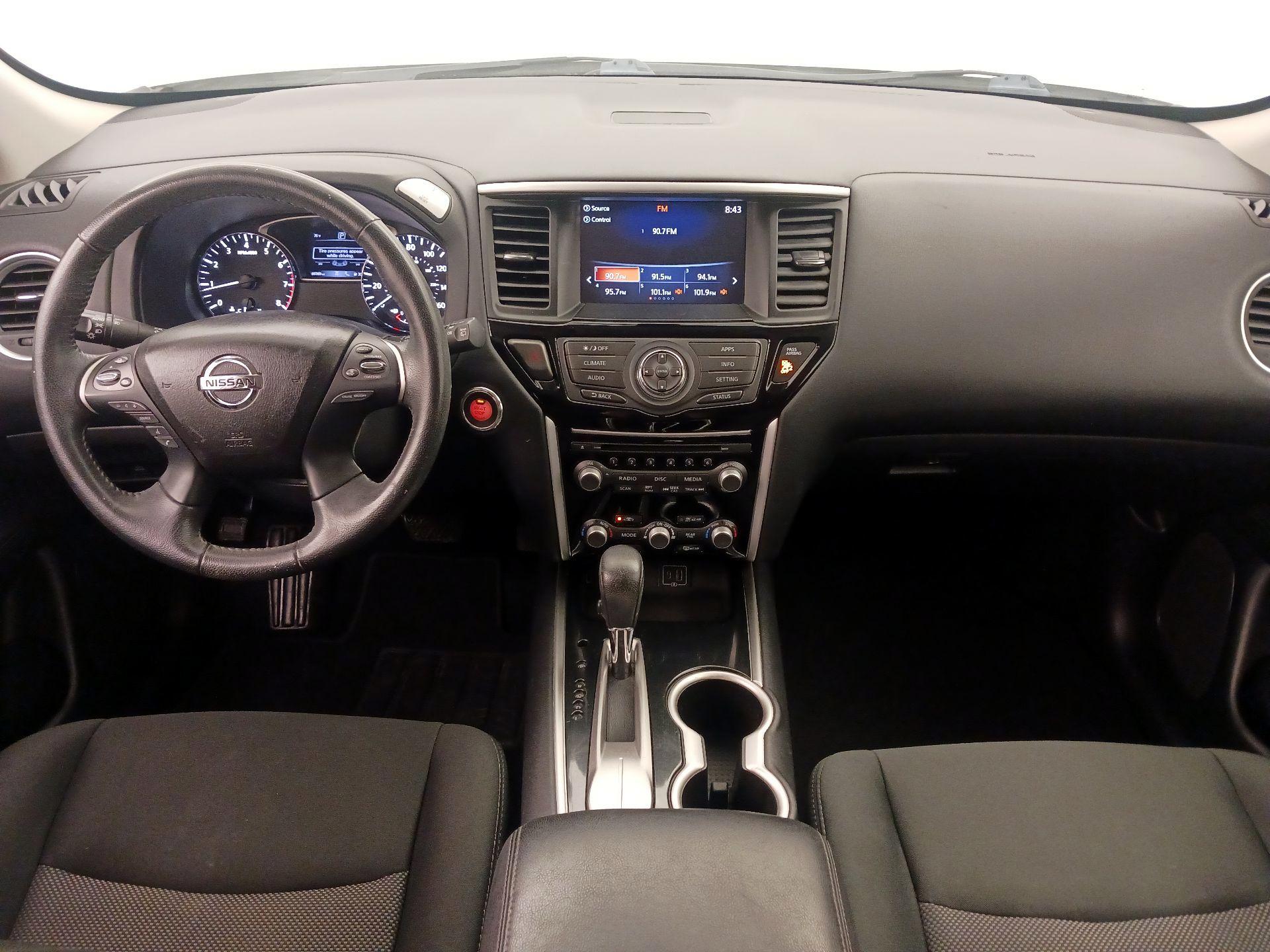 Thumbnail: 2019 Nissan Pathfinder - 9