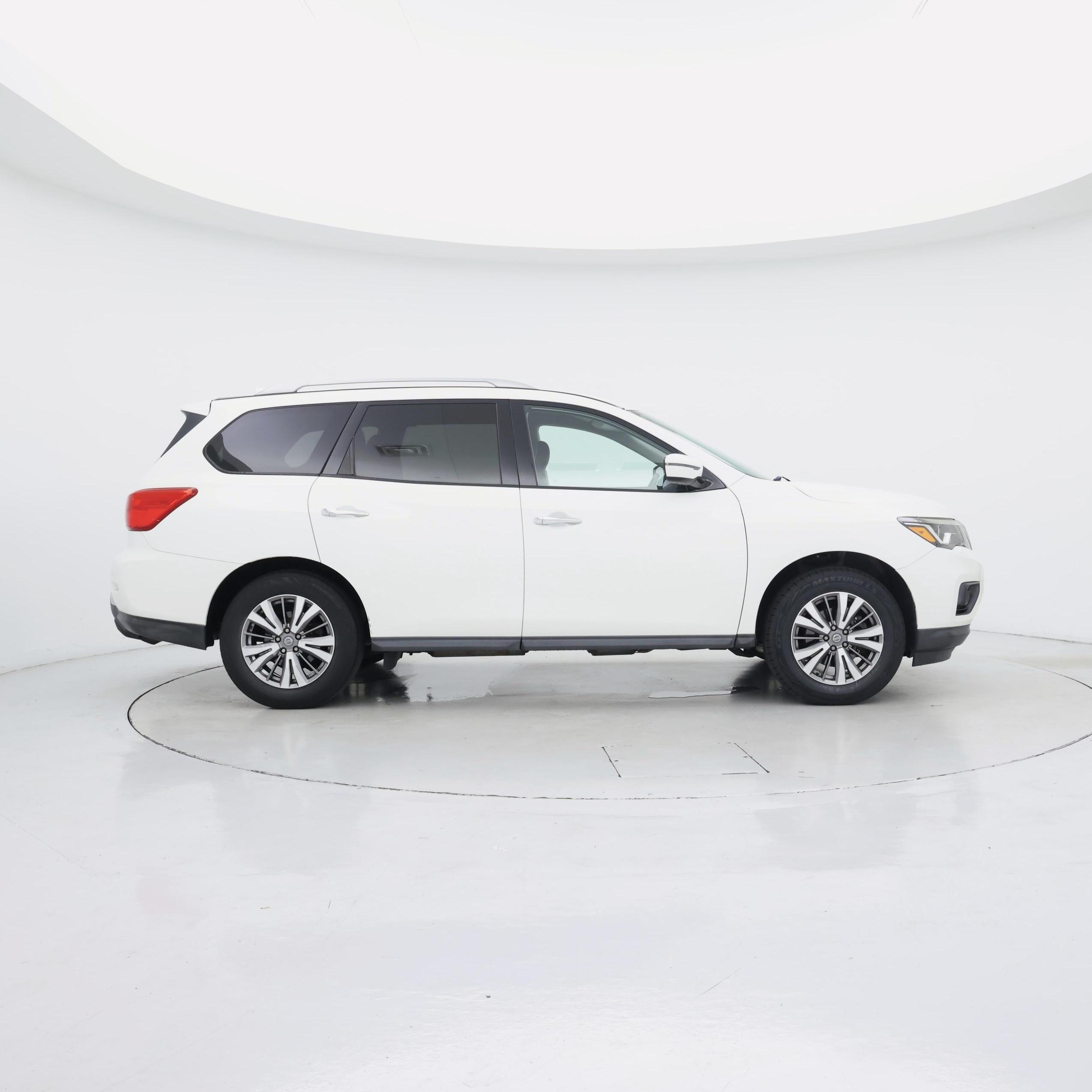 Thumbnail: 2019 Nissan Pathfinder - 7