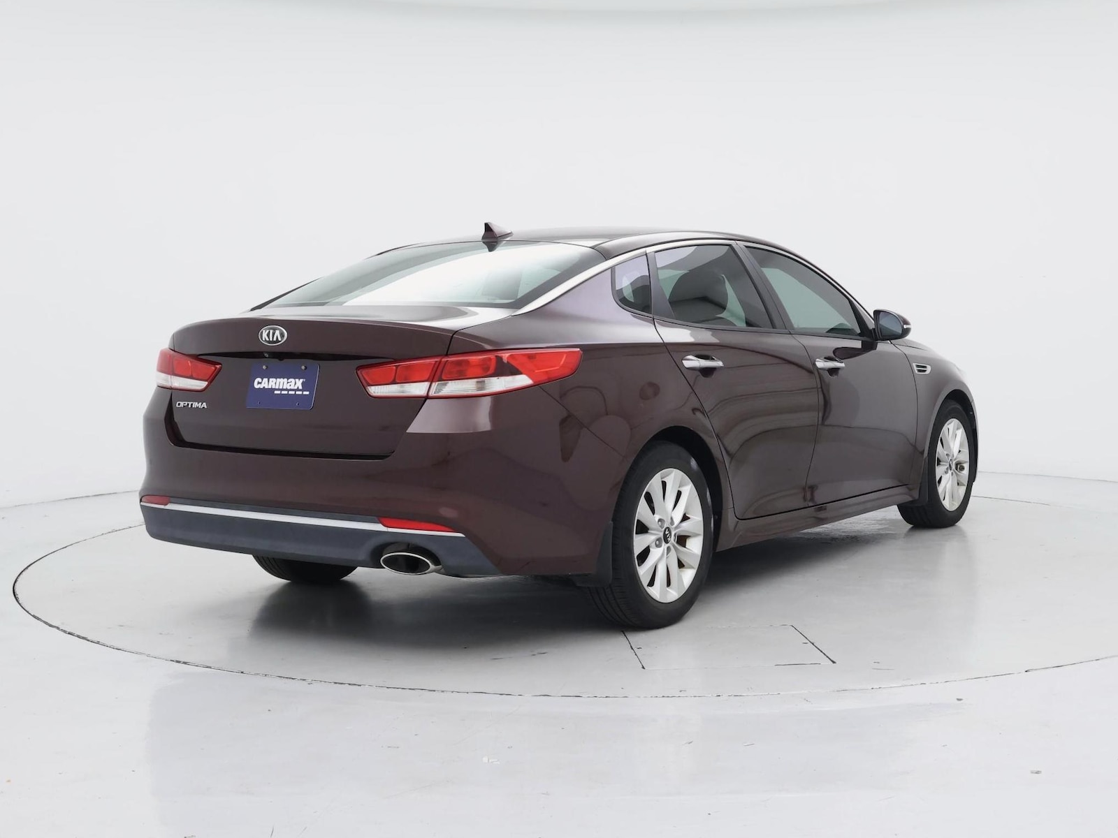 2018 Kia Optima LX - Photo 9