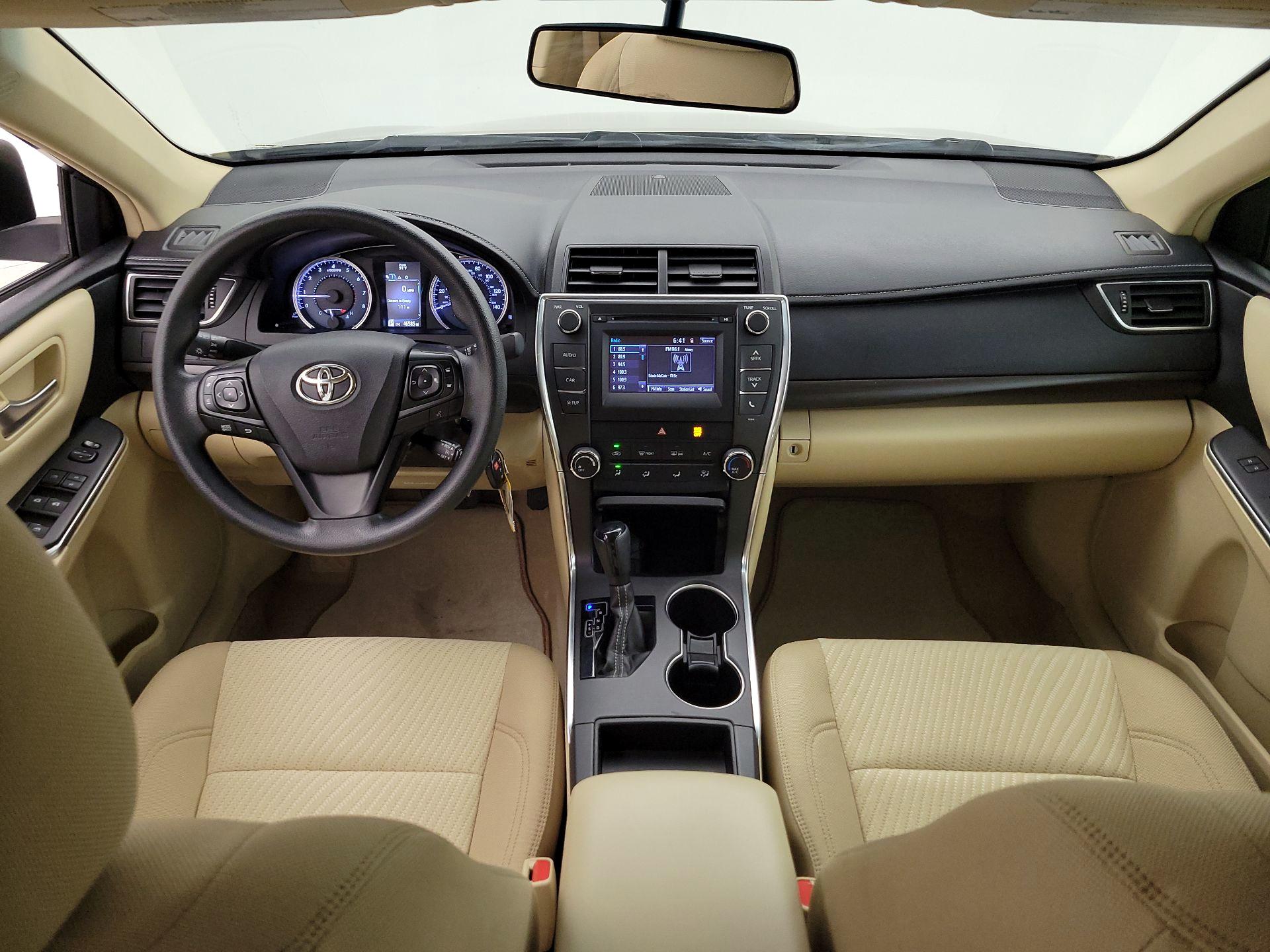 Thumbnail: 2017 Toyota Camry - 9