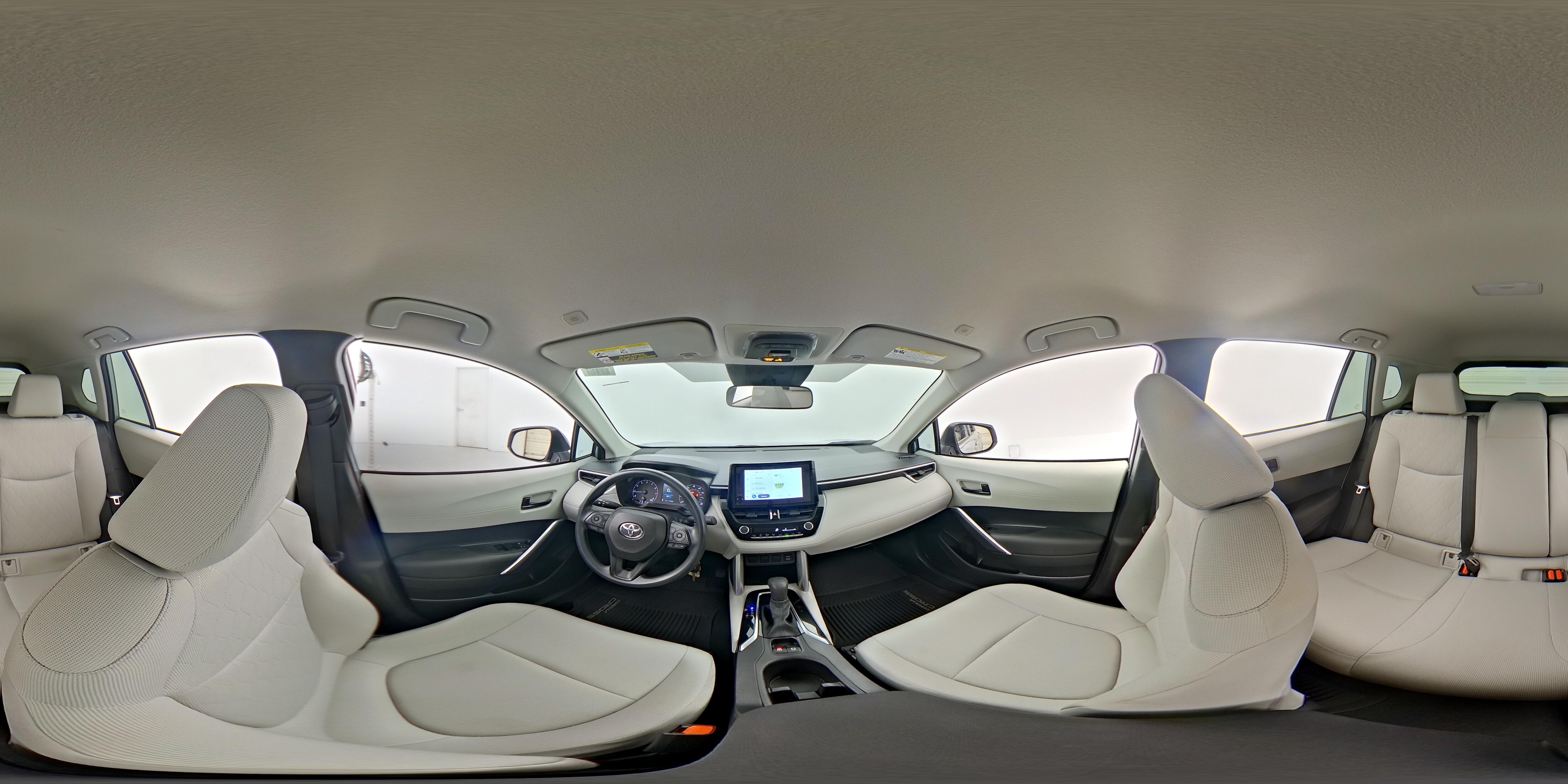 2023 Toyota Corolla Cross L - Photo 24