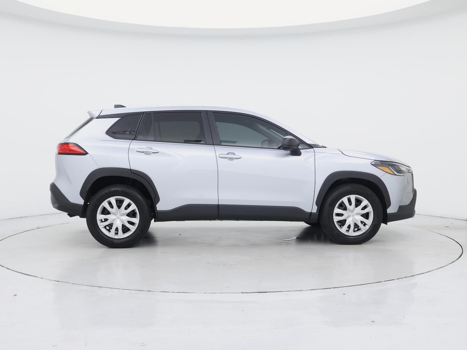 2023 Toyota Corolla Cross L - Photo 8