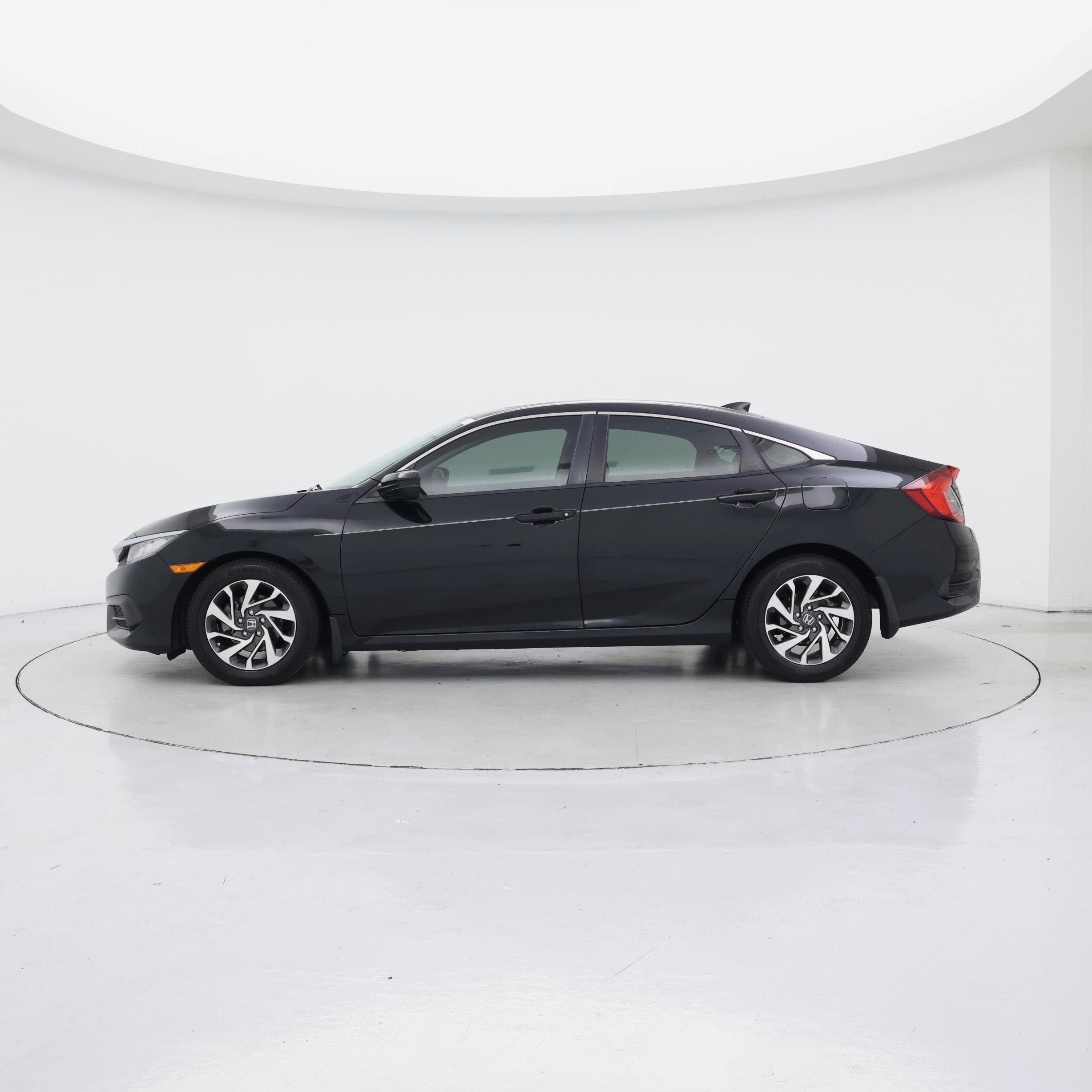 Thumbnail: 2017 Honda Civic - 3
