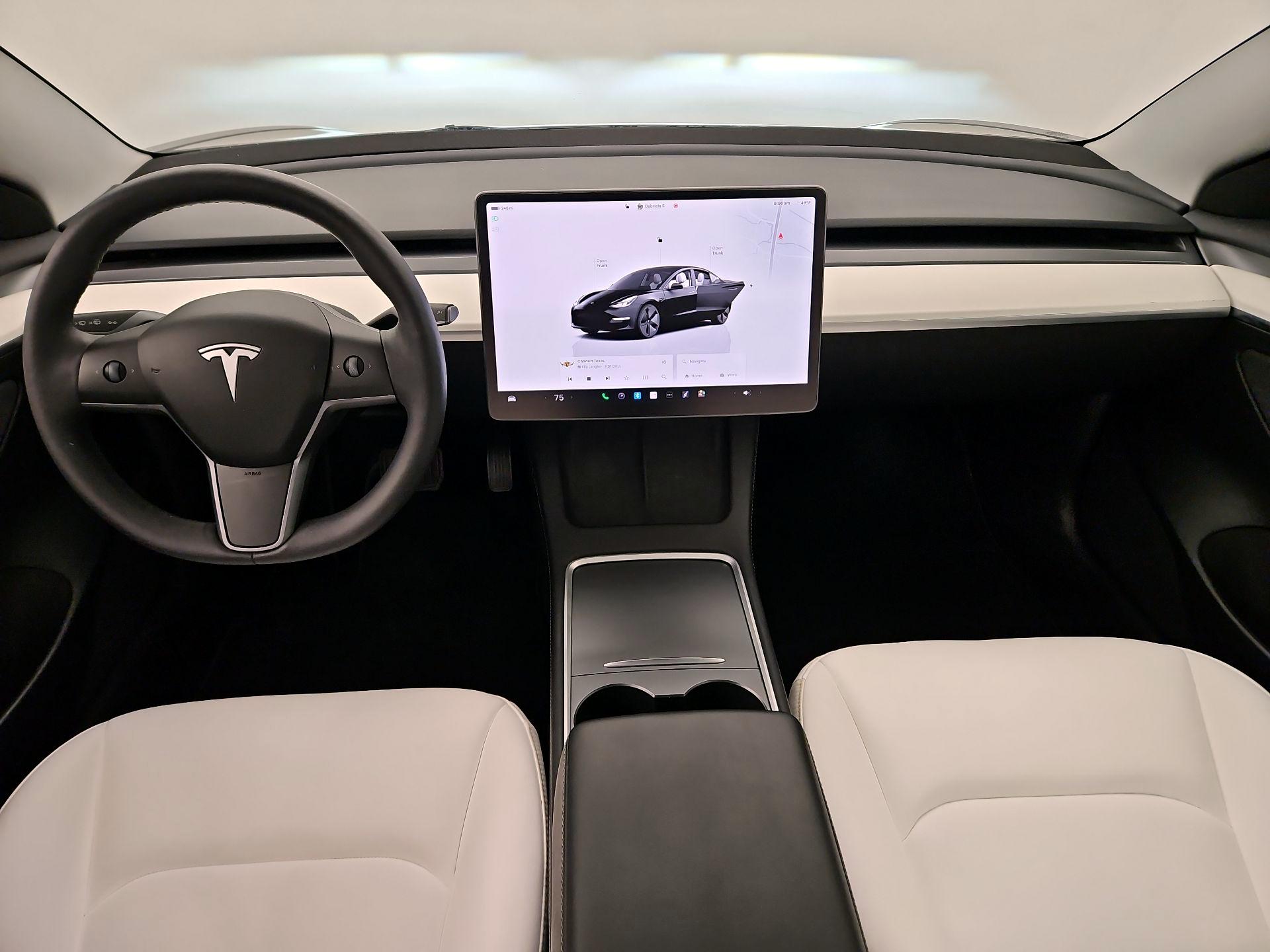 Thumbnail: 2023 Tesla Model 3 - 9