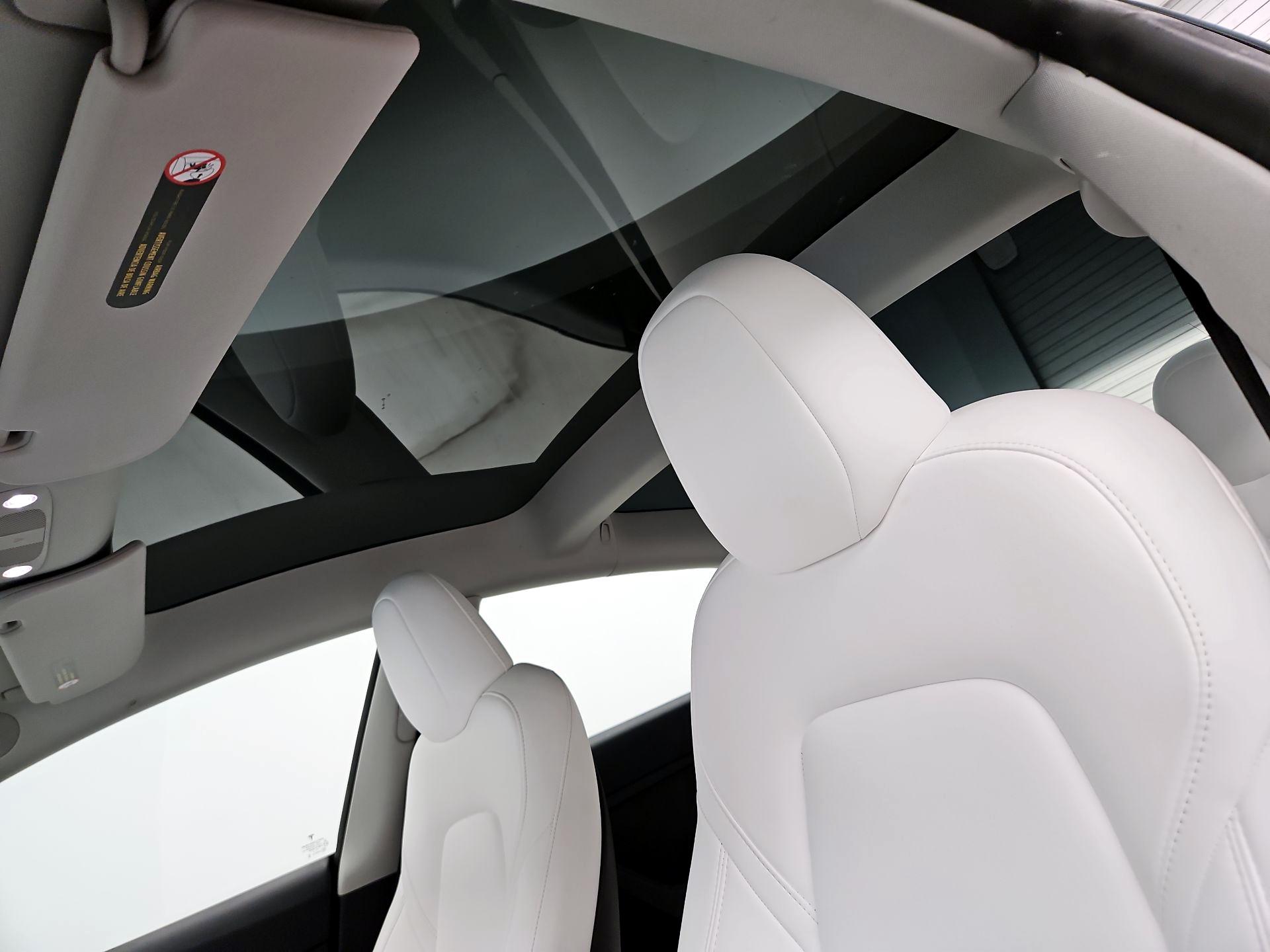 Thumbnail: 2023 Tesla Model 3 - 18