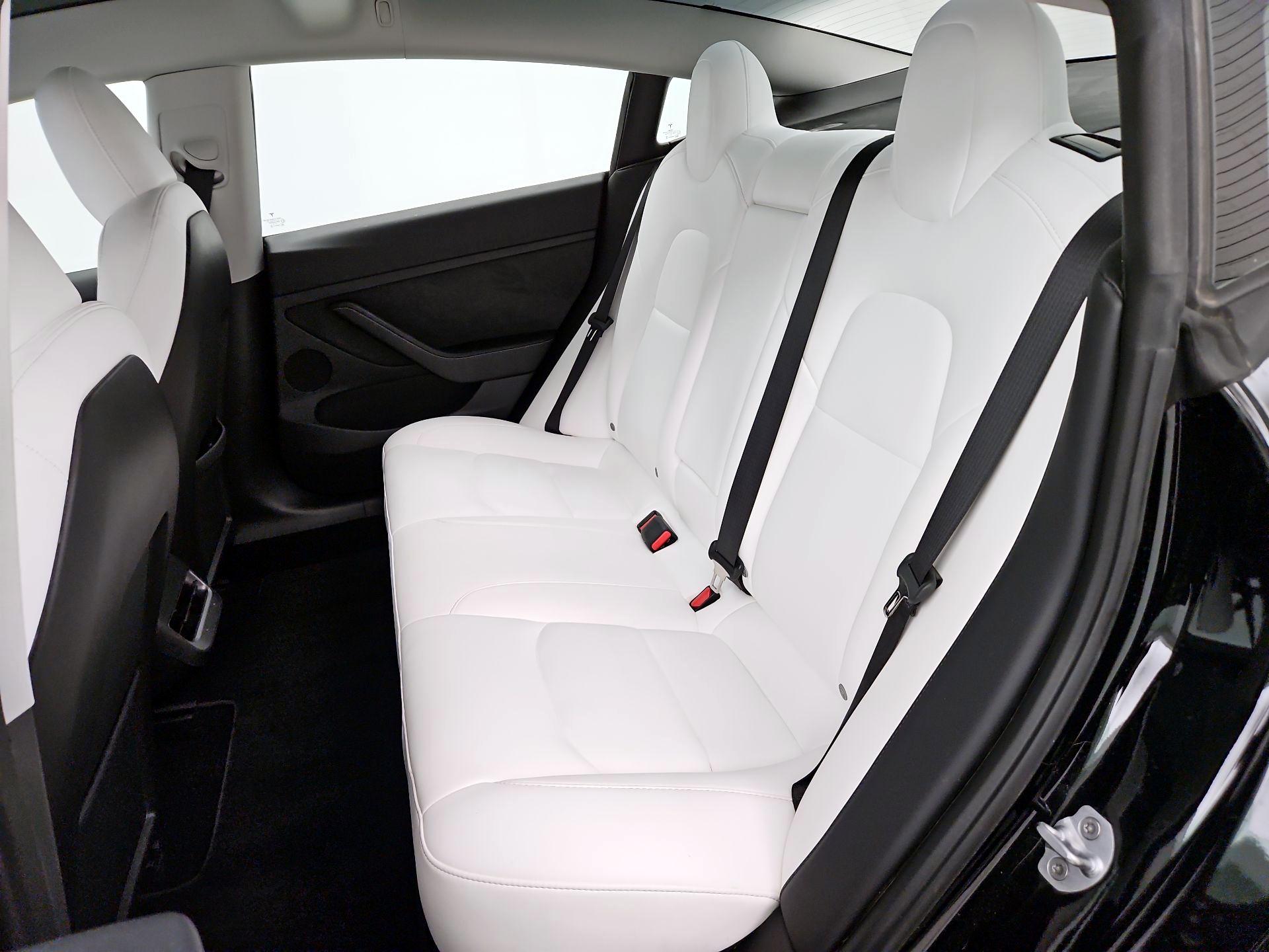 Thumbnail: 2023 Tesla Model 3 - 19