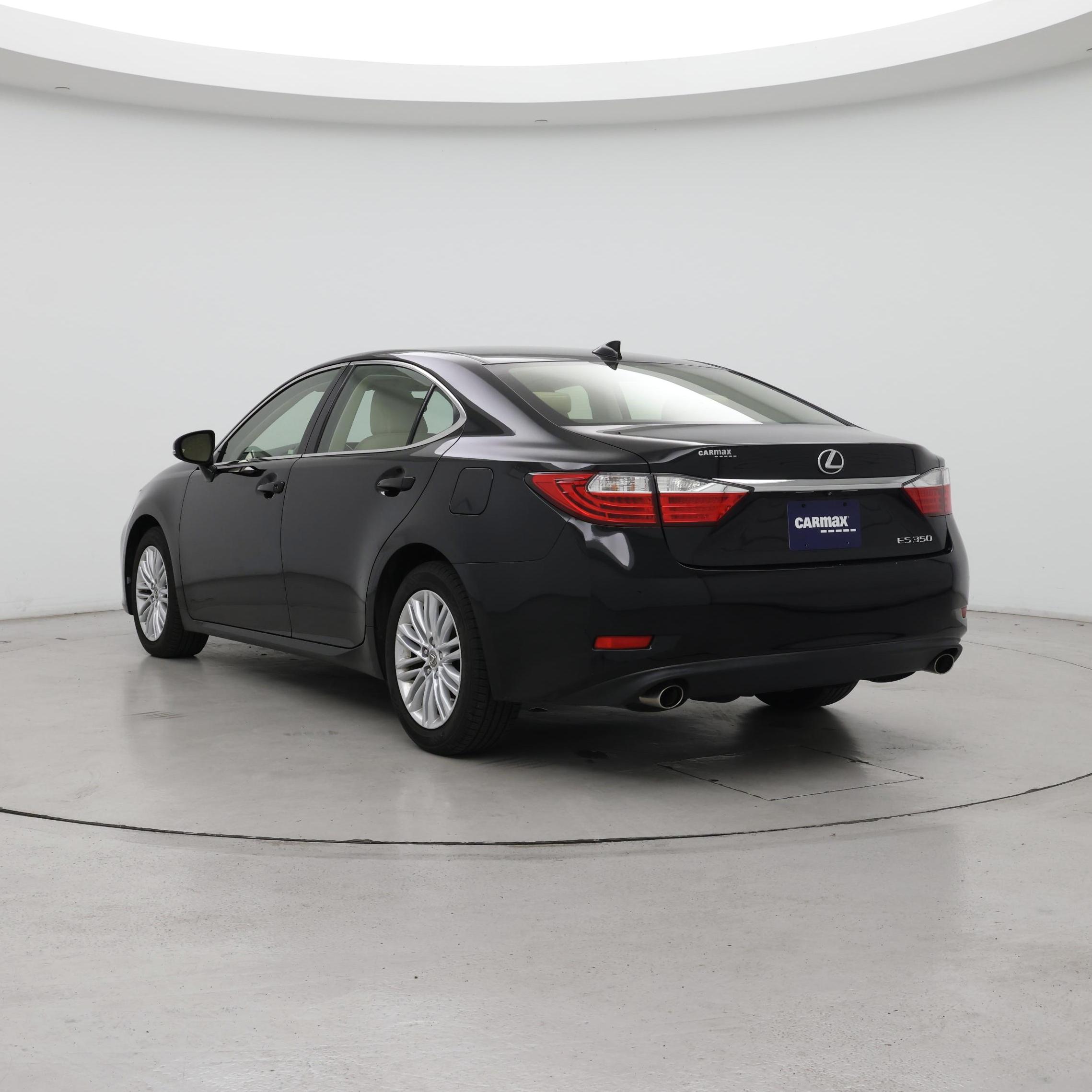 Thumbnail: 2015 Lexus ES - 2
