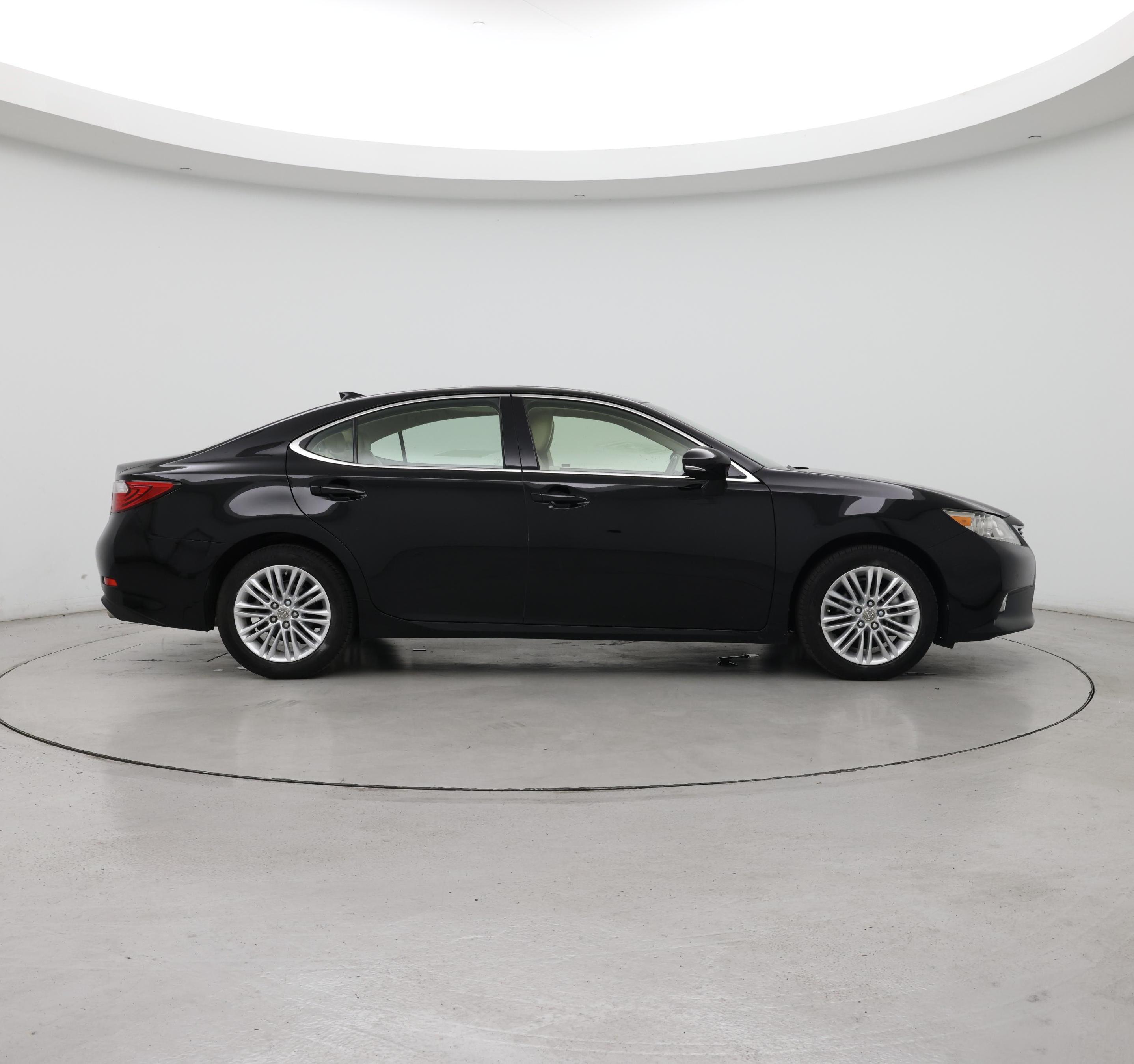 Thumbnail: 2015 Lexus ES - 7