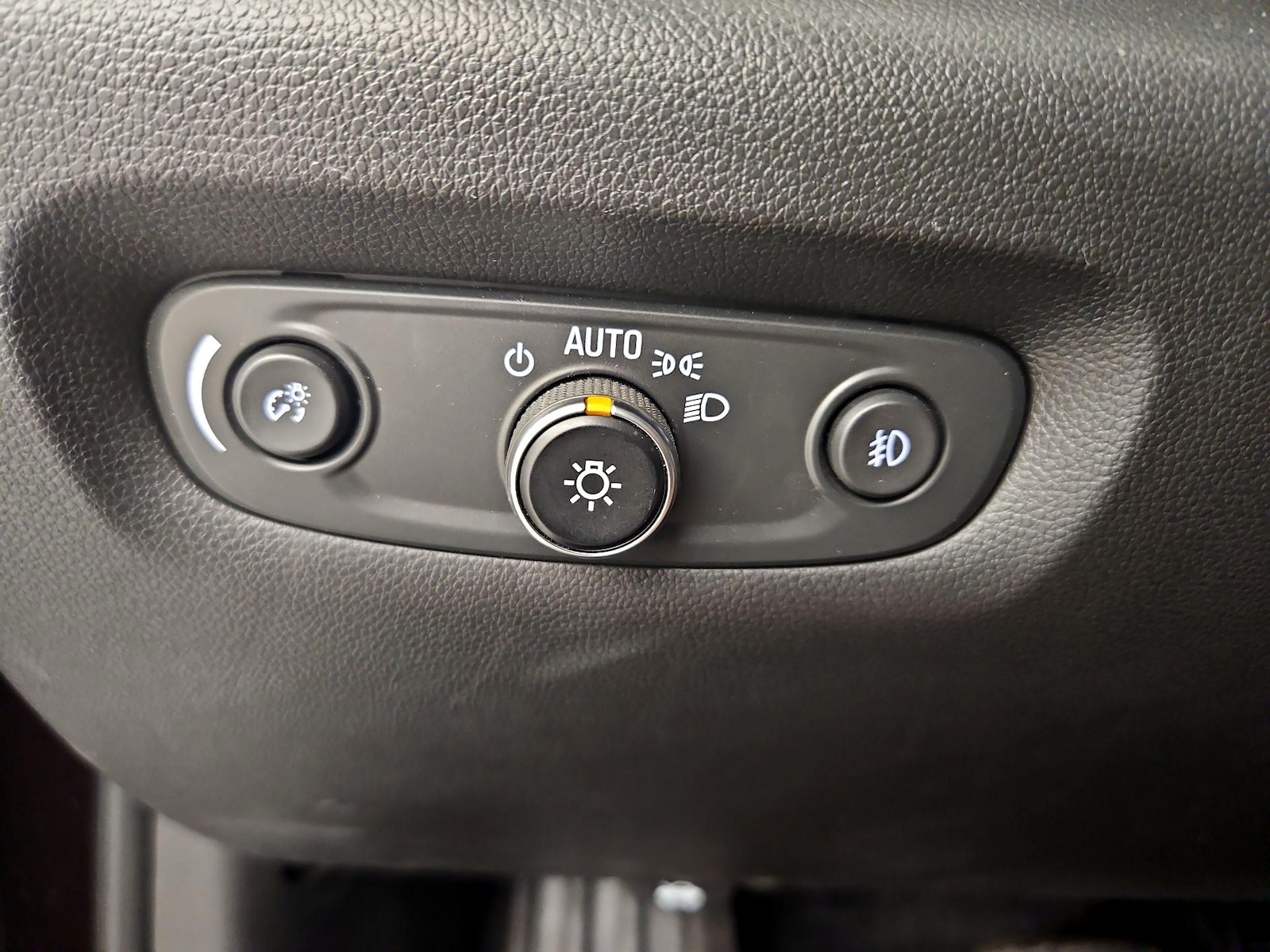 2021 Chevrolet Traverse 3LT - Photo 14