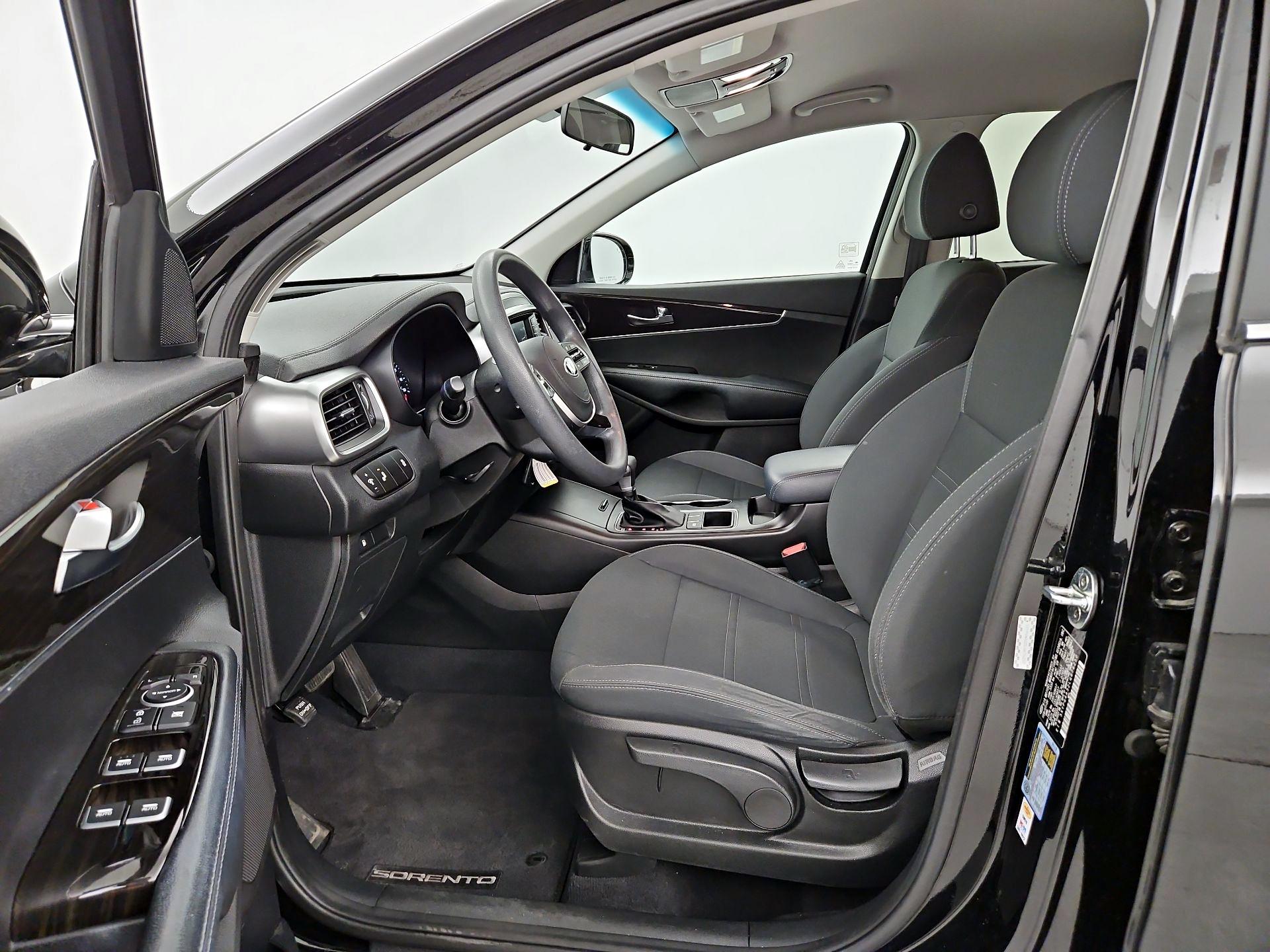 Thumbnail: 2020 Kia Sorento - 11