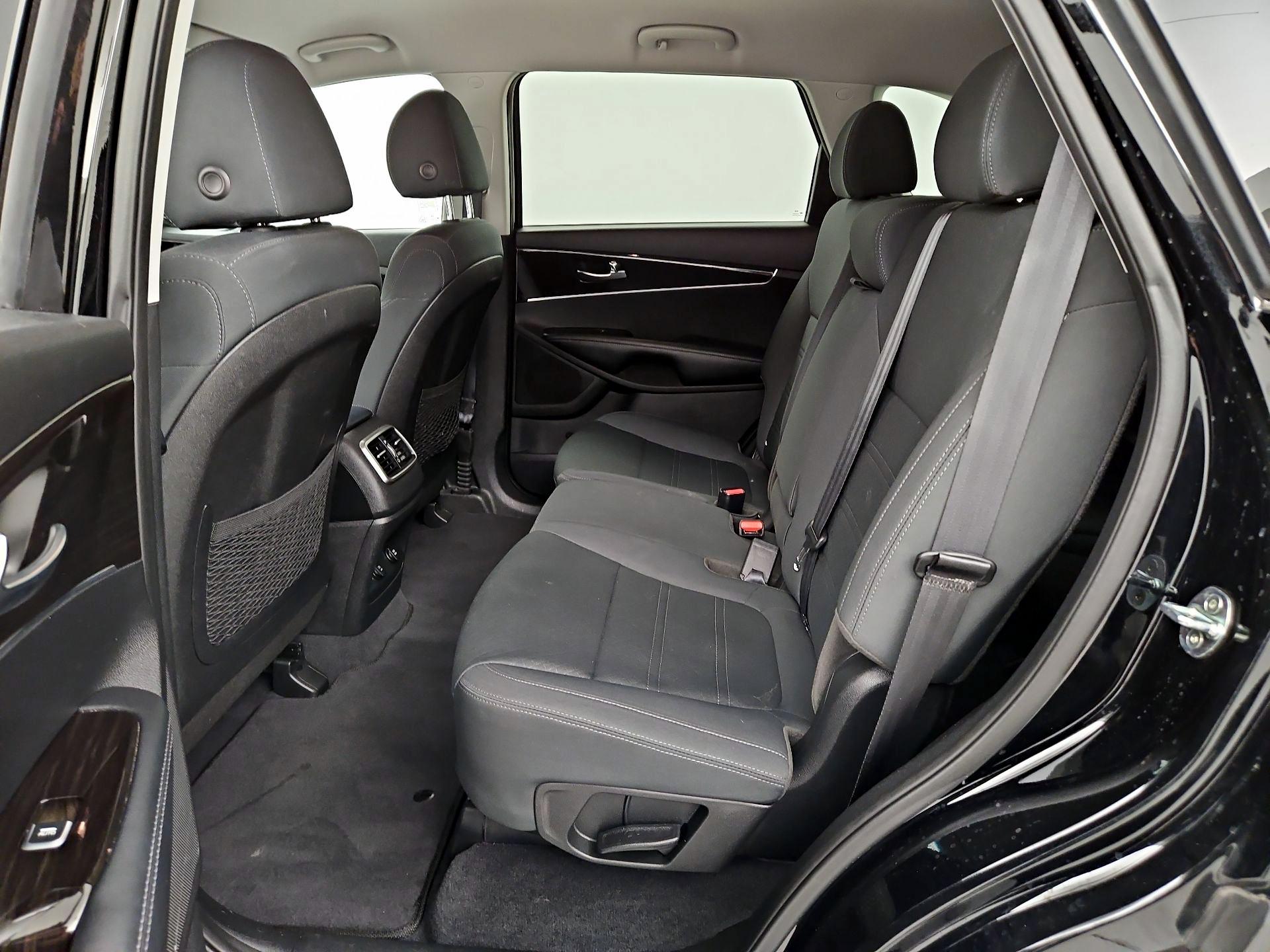 Thumbnail: 2020 Kia Sorento - 19