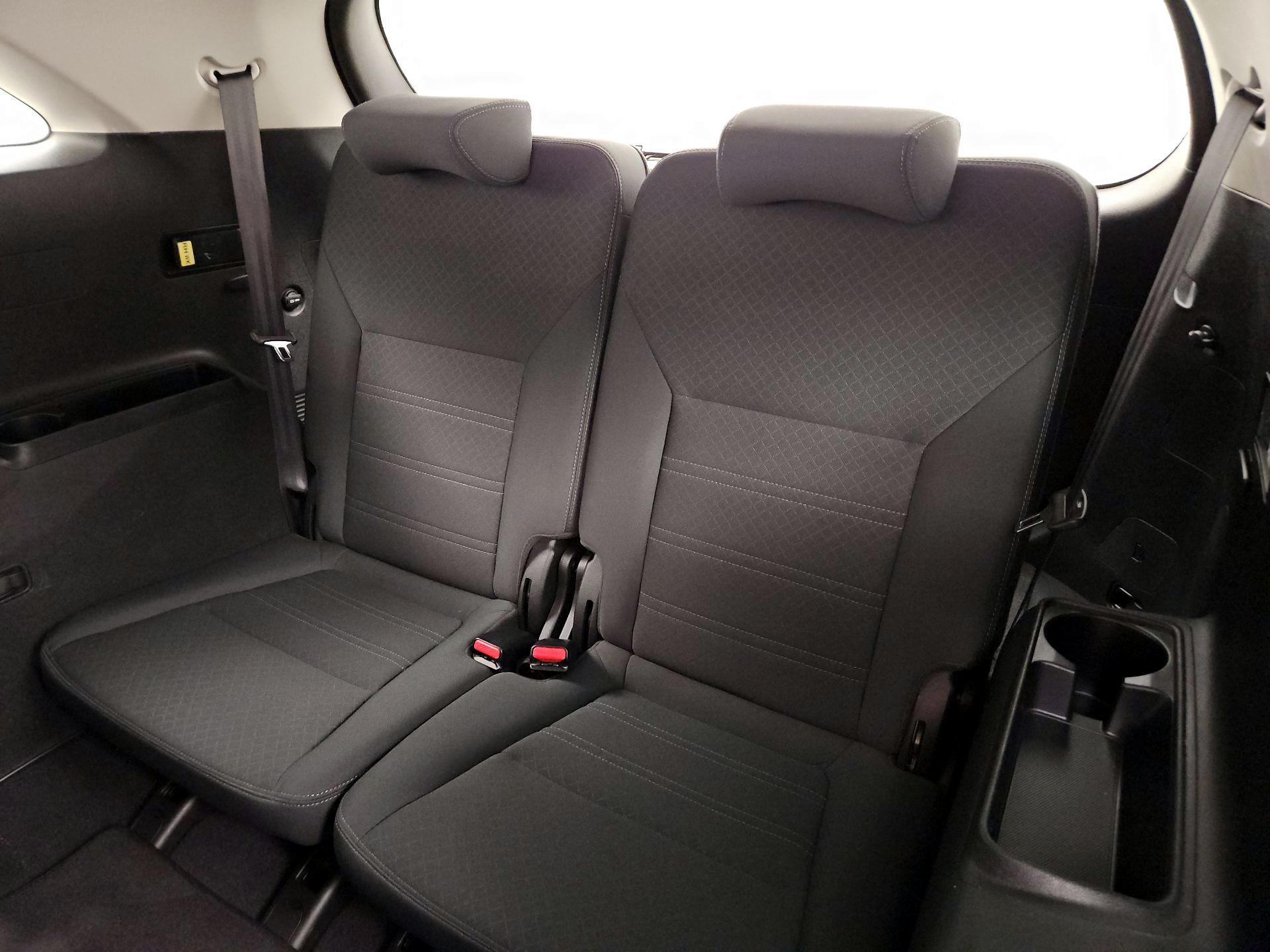 Thumbnail: 2020 Kia Sorento - 20