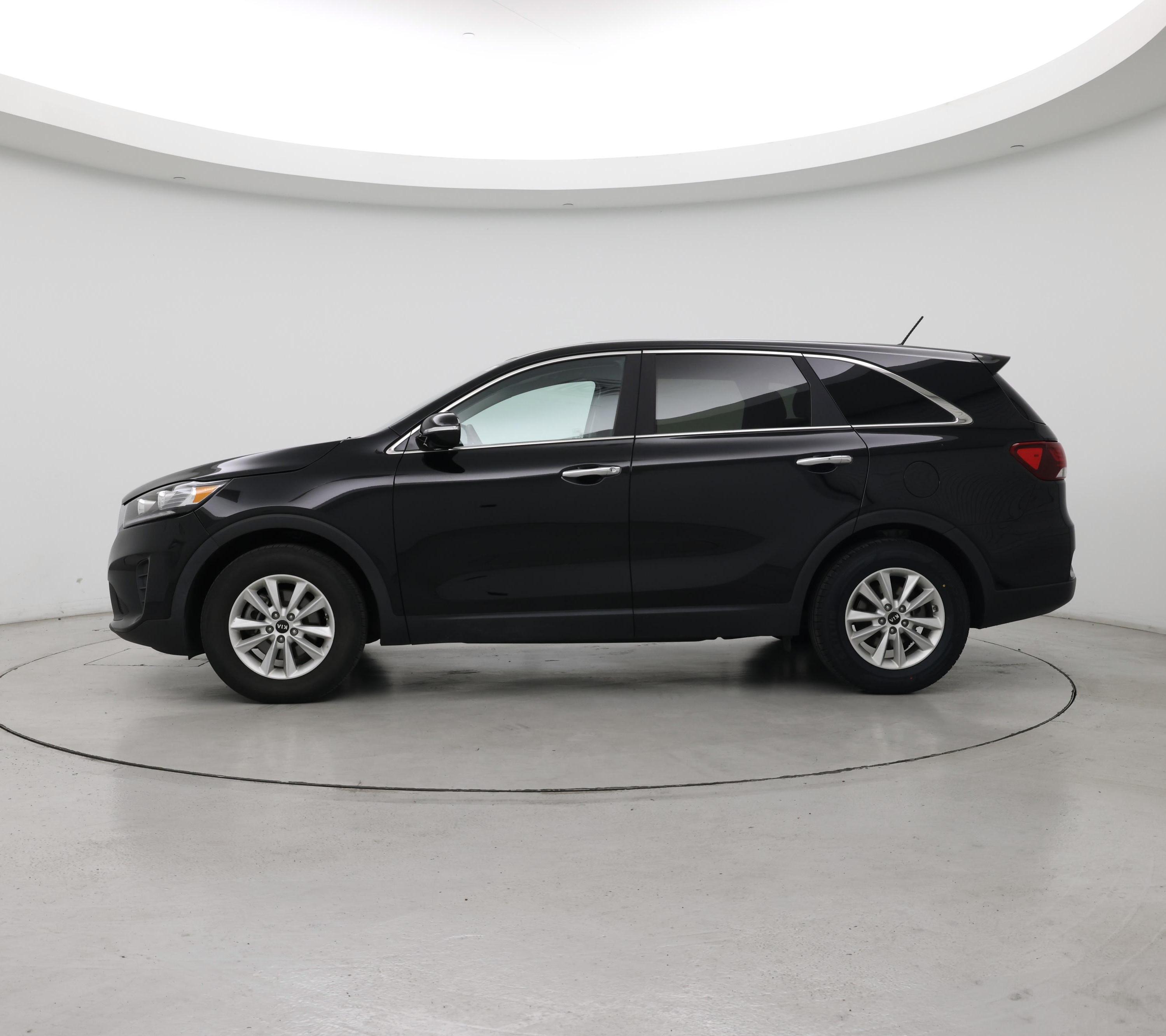 Thumbnail: 2020 Kia Sorento - 3