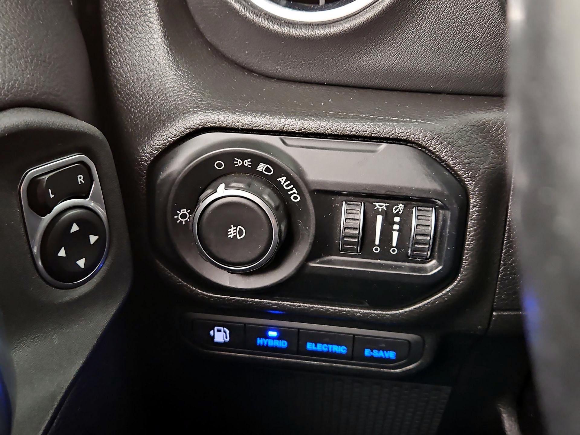 Thumbnail: 2021 Jeep Wrangler - 13