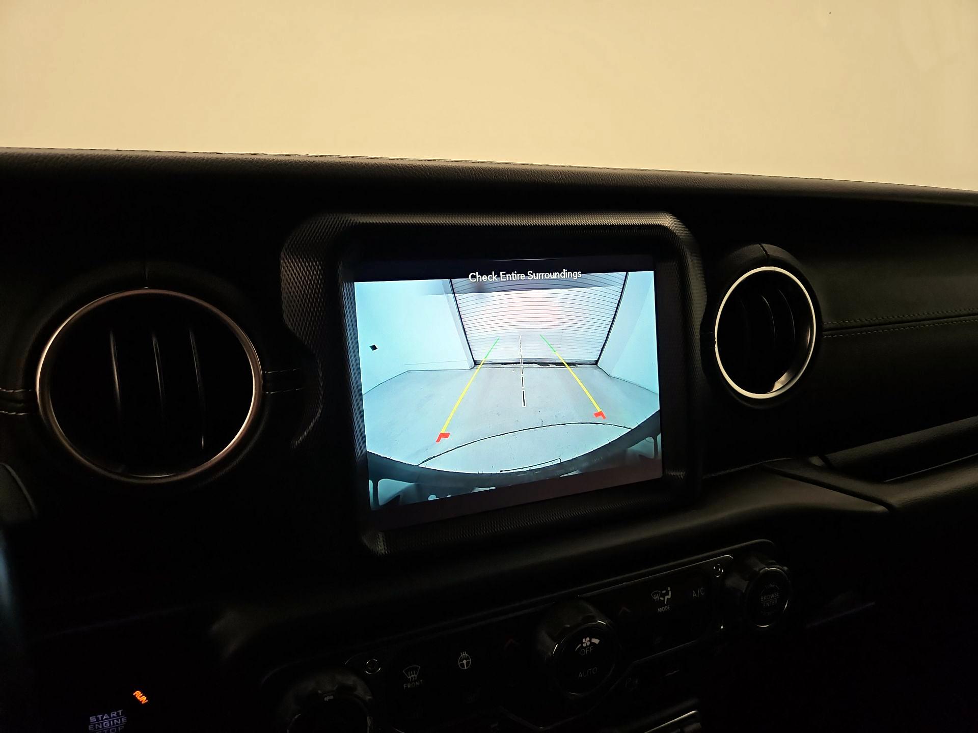 Thumbnail: 2021 Jeep Wrangler - 15