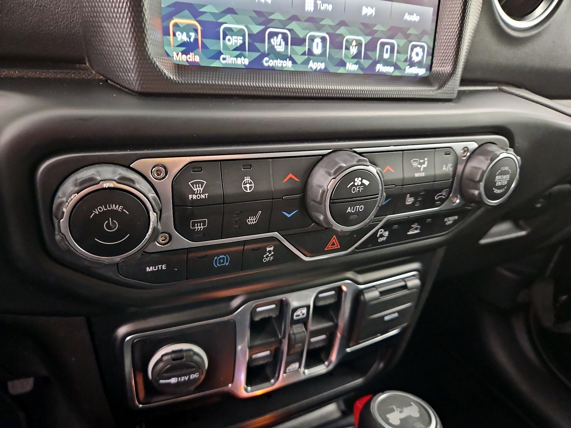 Thumbnail: 2021 Jeep Wrangler - 17