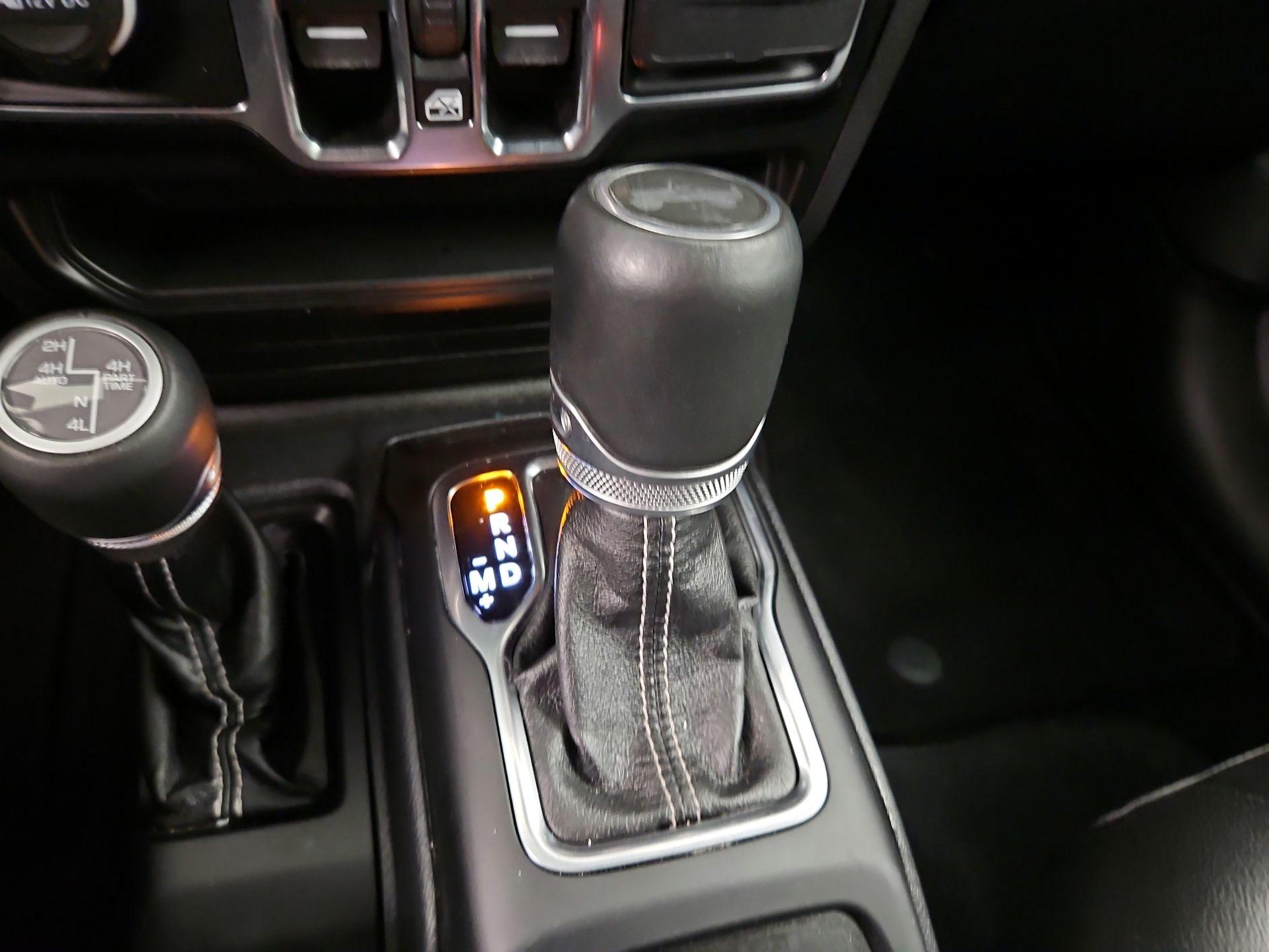 Thumbnail: 2021 Jeep Wrangler - 18