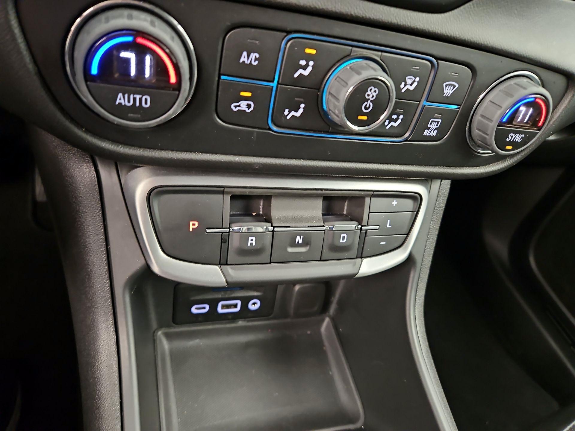 Thumbnail: 2024 GMC Terrain - 17