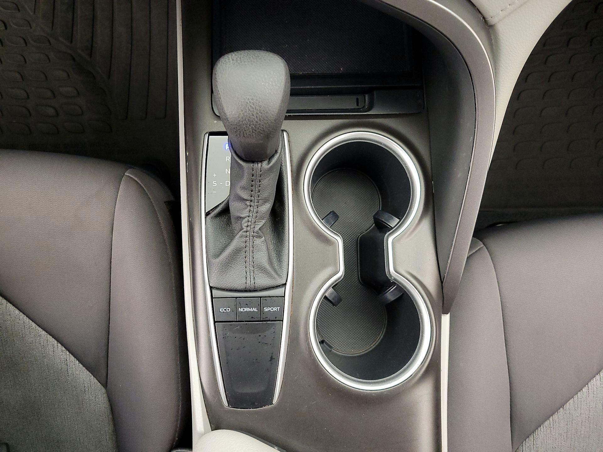 Thumbnail: 2023 Toyota Camry - 17