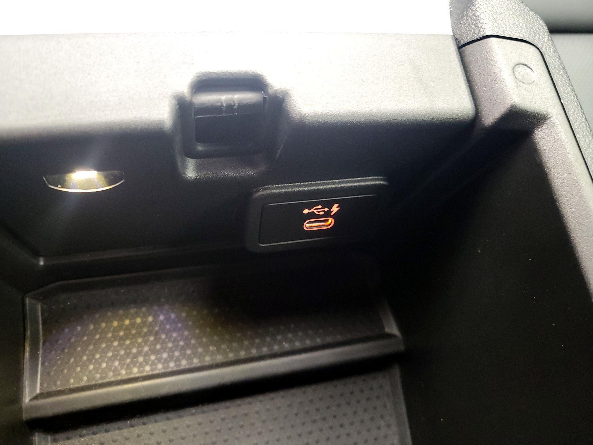 Thumbnail: 2023 BMW 4 Series - 19