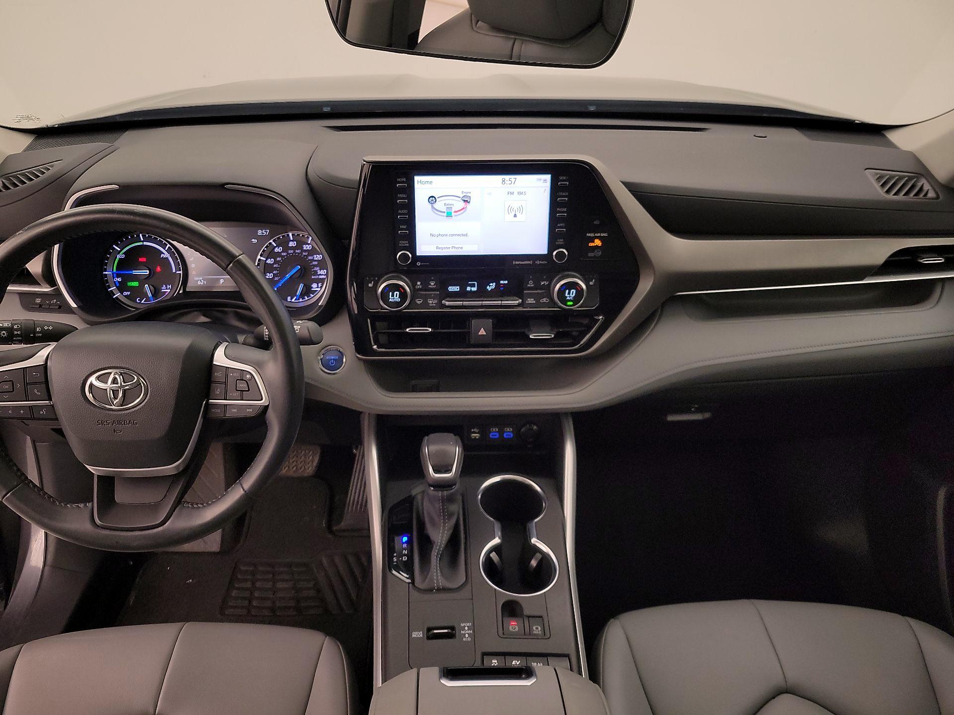 Thumbnail: 2022 Toyota Highlander - 9