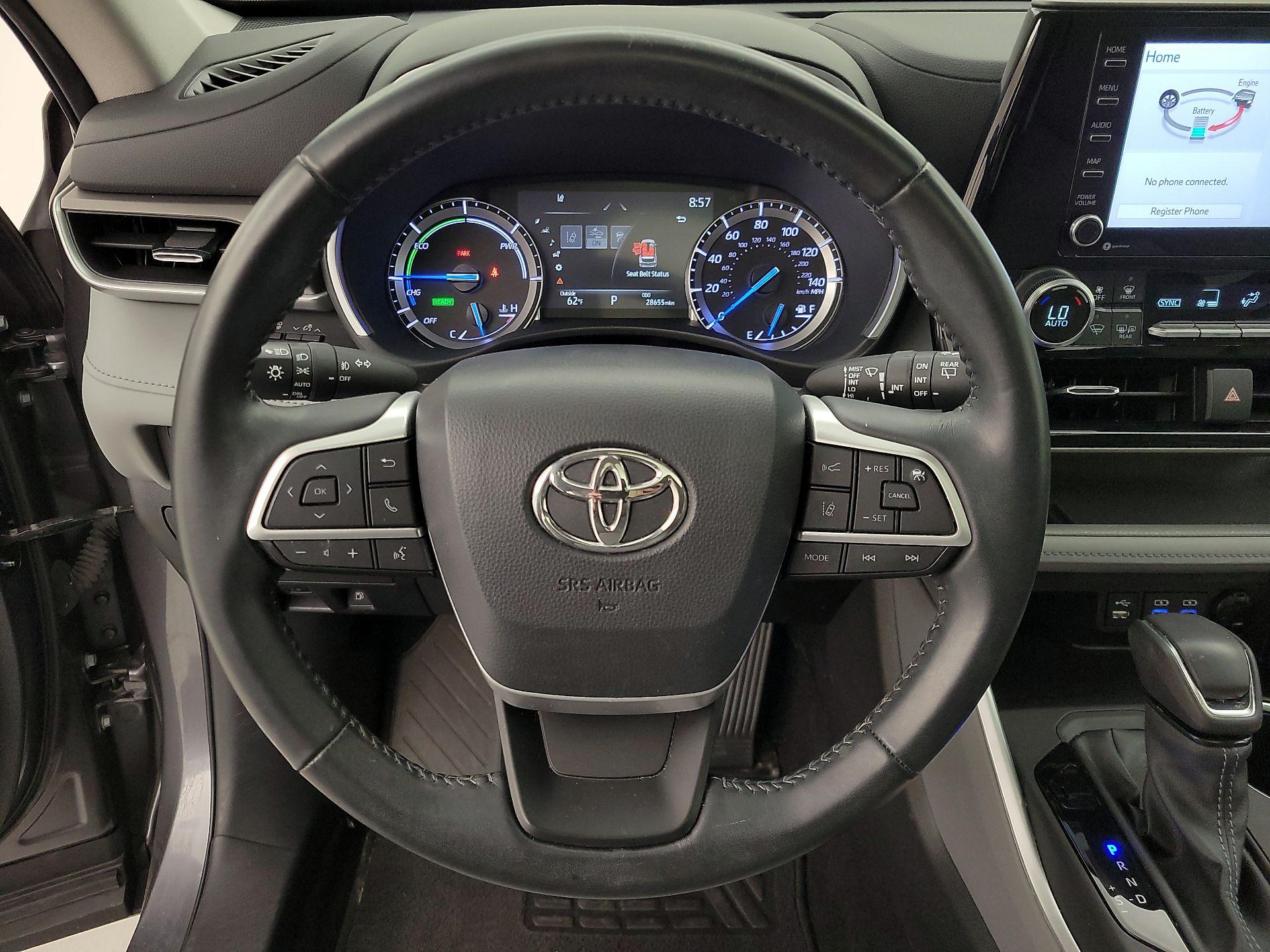 Thumbnail: 2022 Toyota Highlander - 10