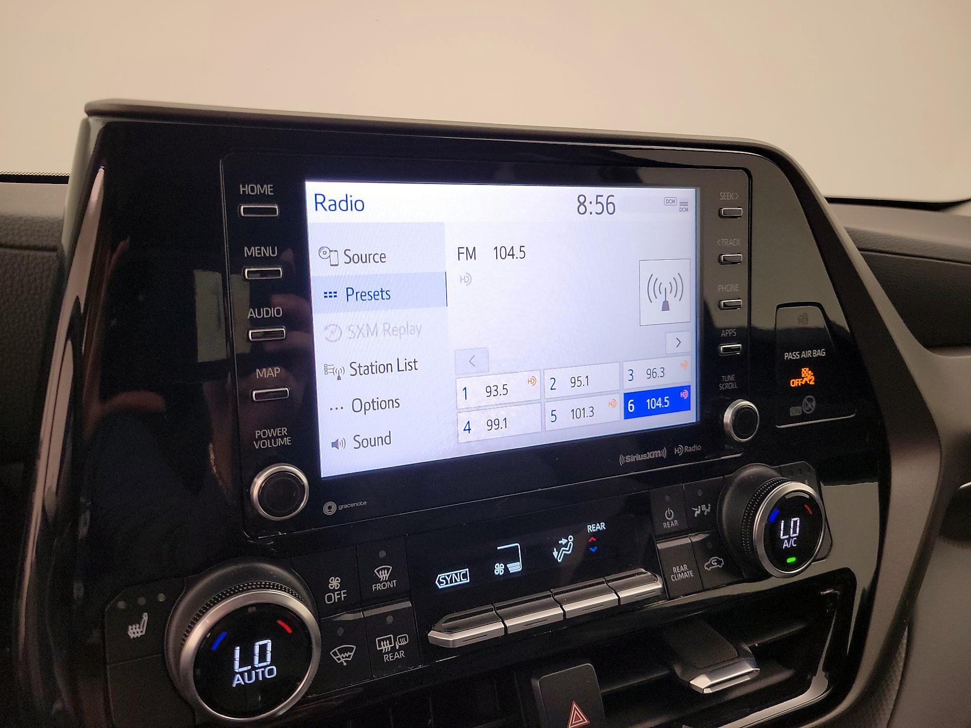 Thumbnail: 2022 Toyota Highlander - 15