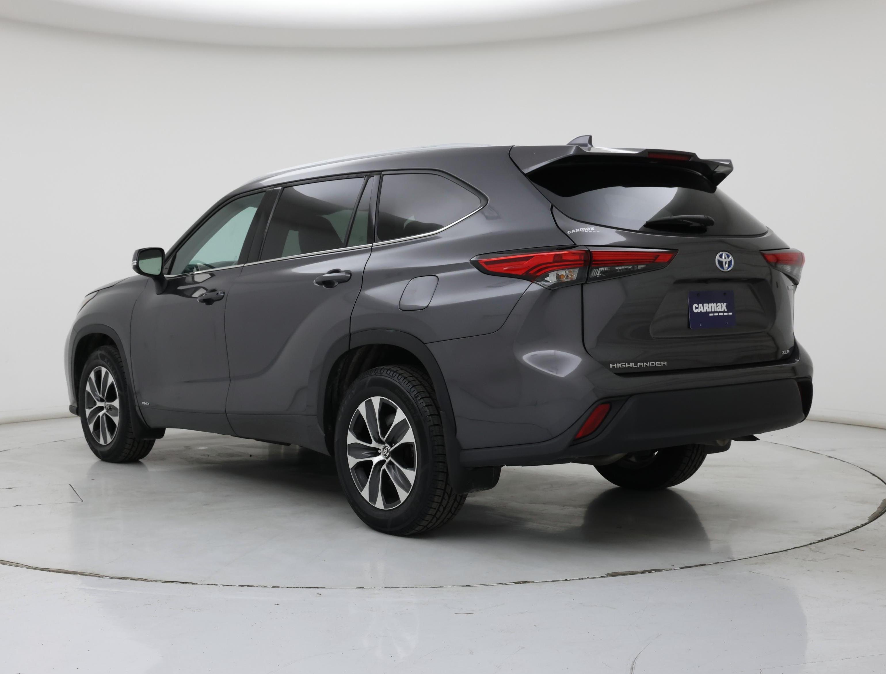 Thumbnail: 2022 Toyota Highlander - 2