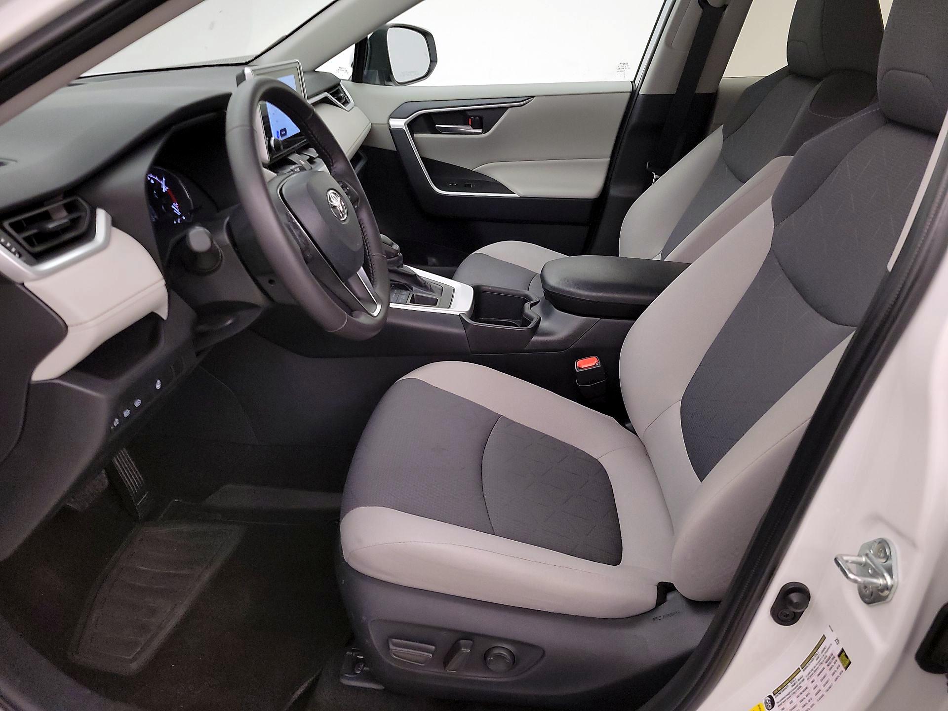 Thumbnail: 2024 Toyota RAV4 - 11