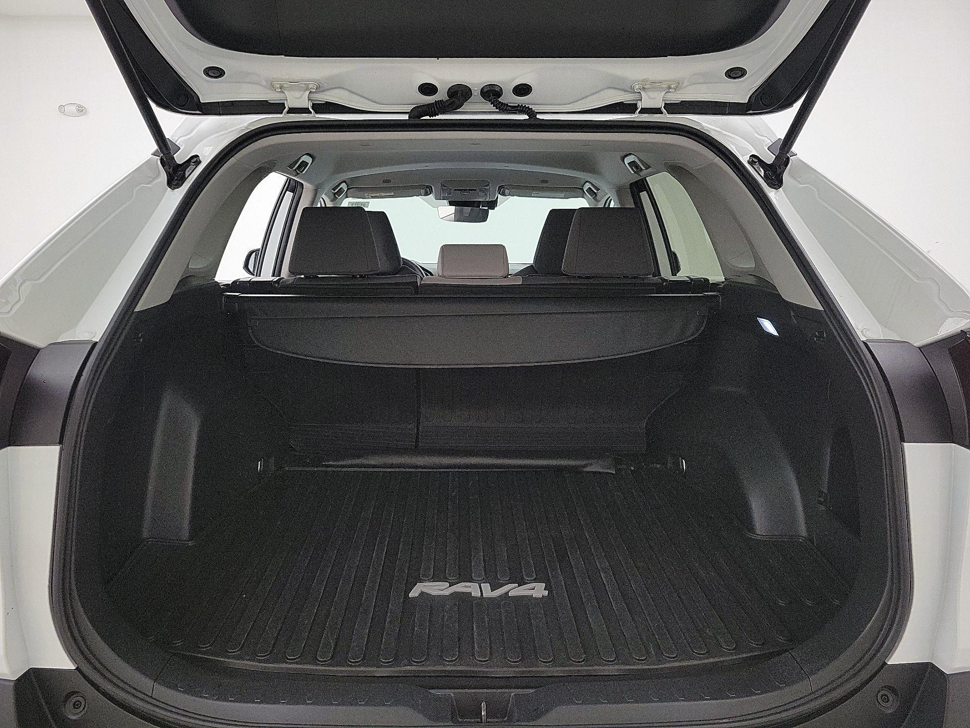 Thumbnail: 2024 Toyota RAV4 - 20