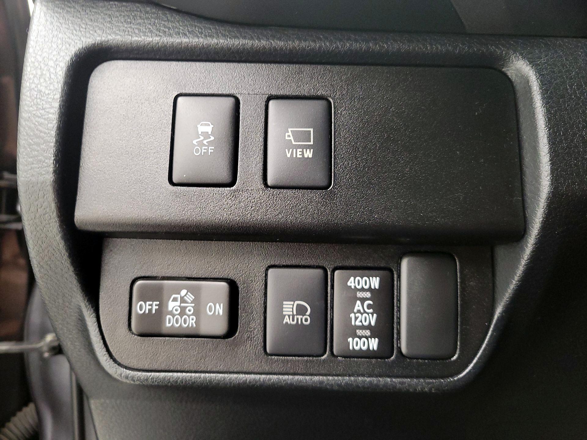 Thumbnail: 2023 Toyota Tacoma - 13