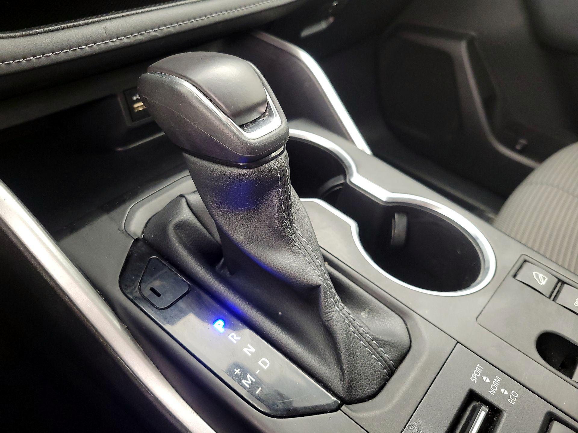 Thumbnail: 2024 Toyota Highlander - 17