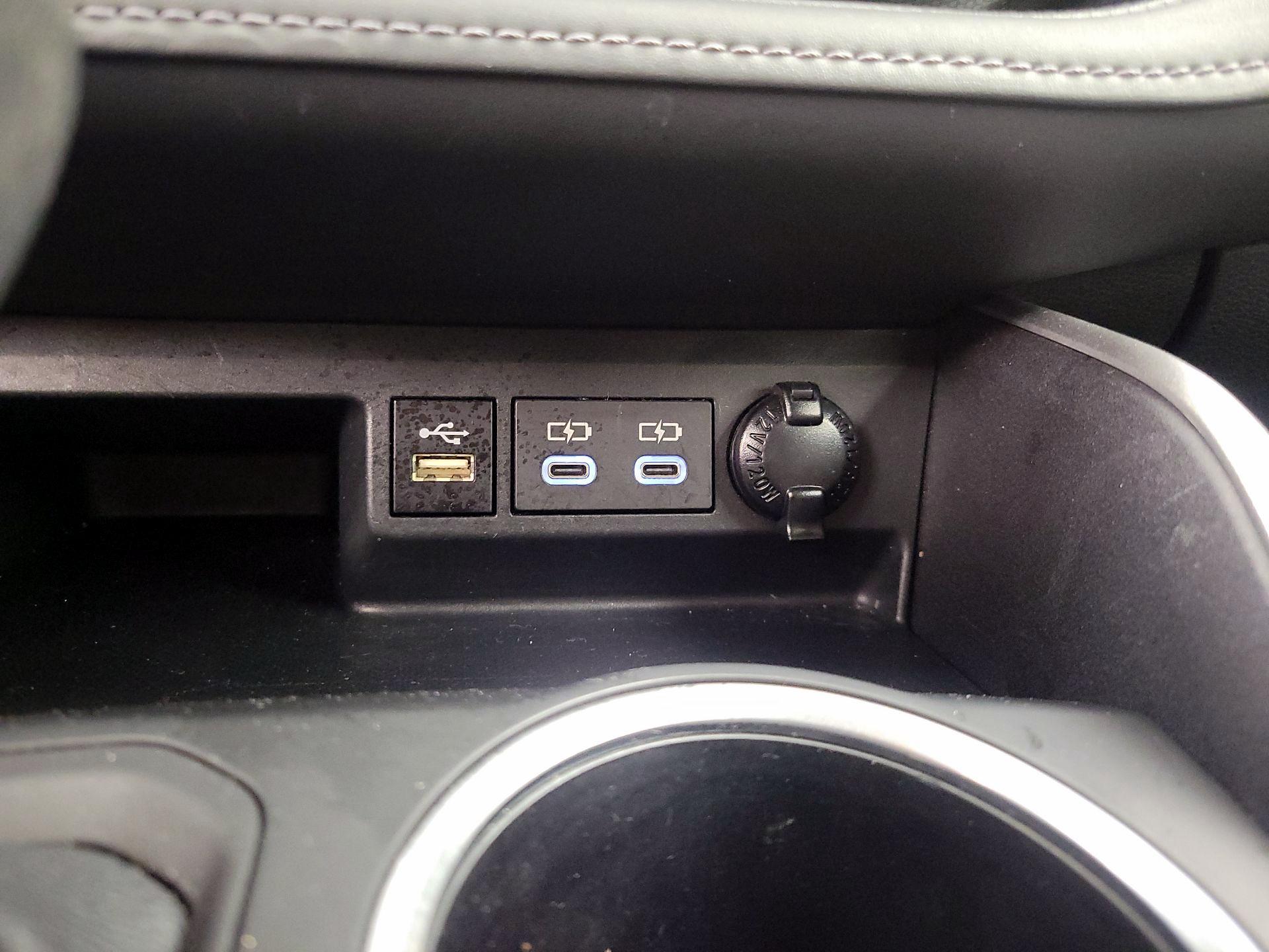 Thumbnail: 2024 Toyota Highlander - 18