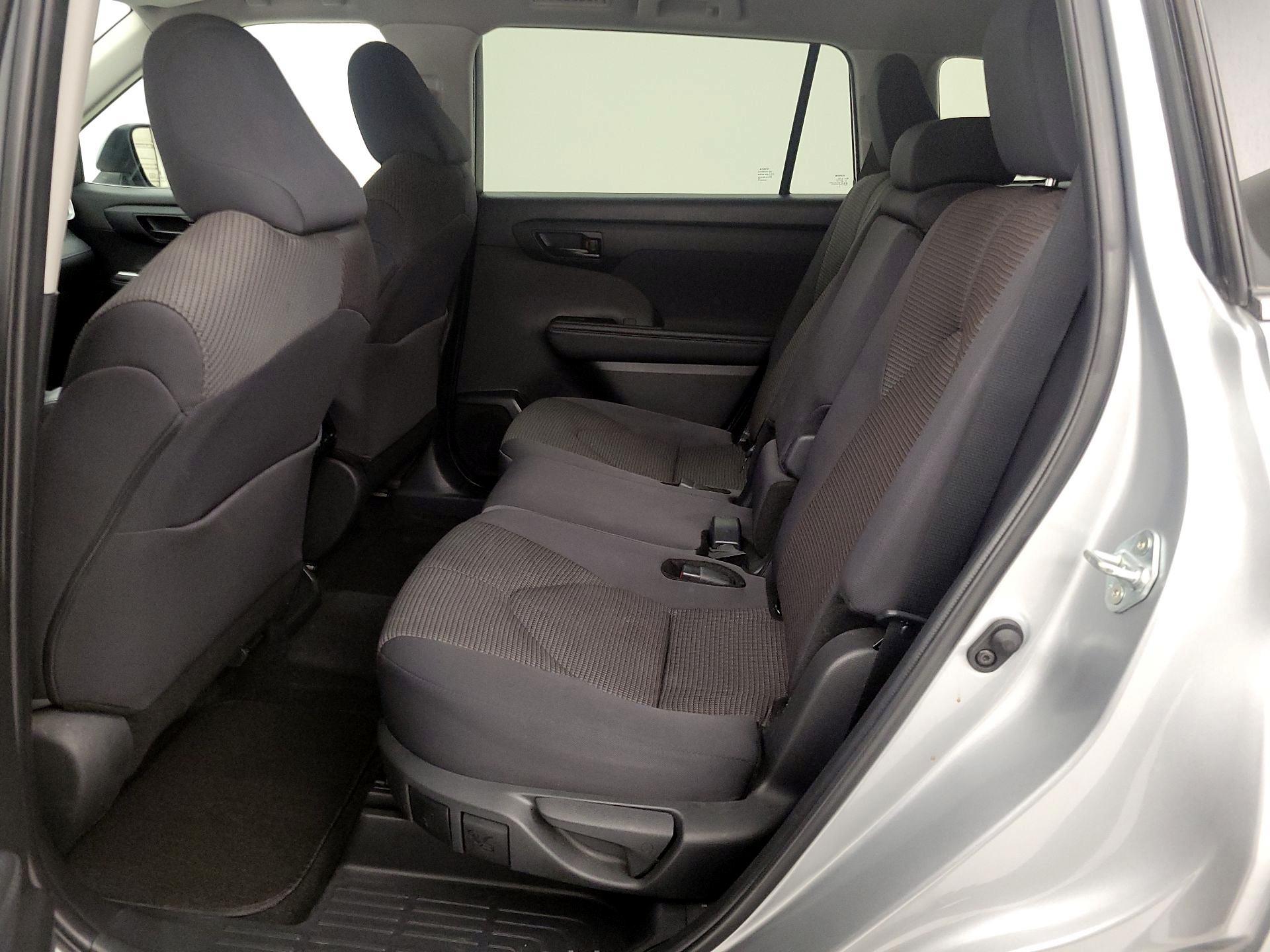 Thumbnail: 2024 Toyota Highlander - 19