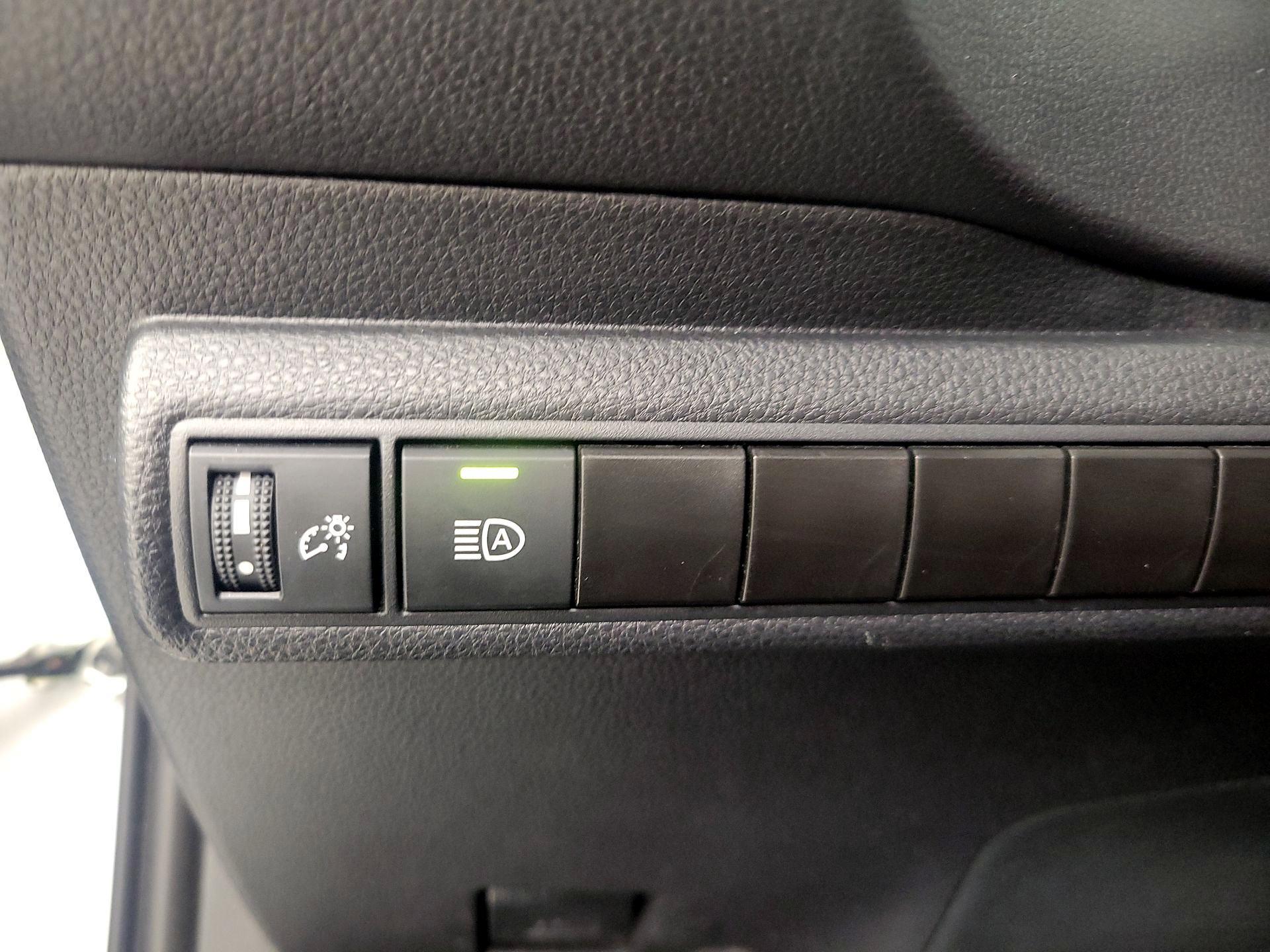 Thumbnail: 2024 Toyota Corolla - 13