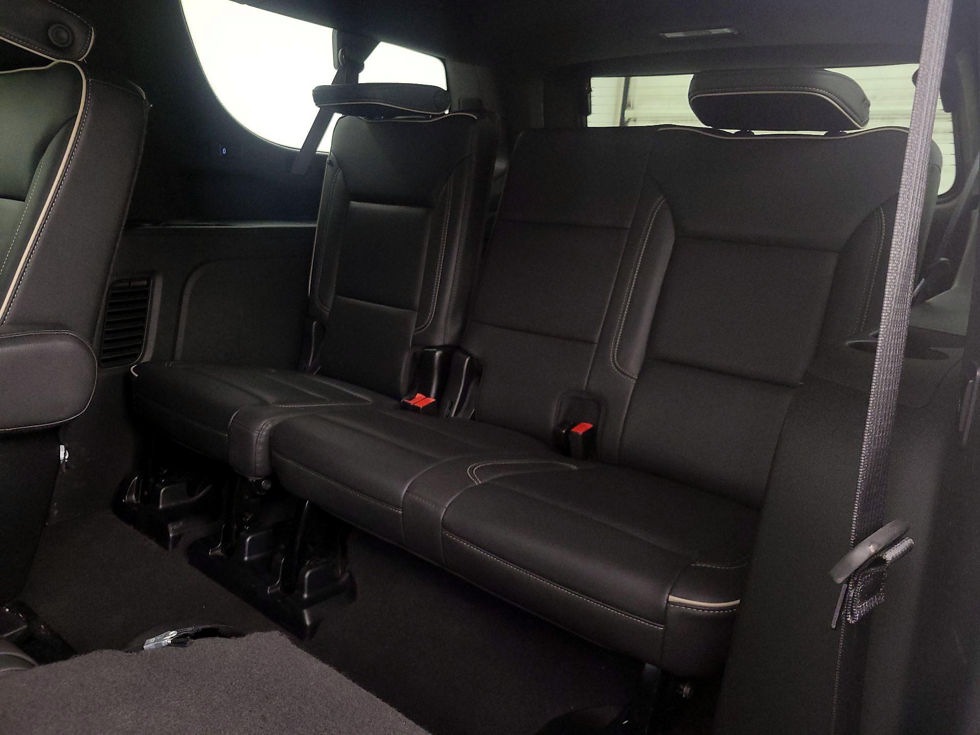 Thumbnail: 2023 Chevrolet Suburban - 20