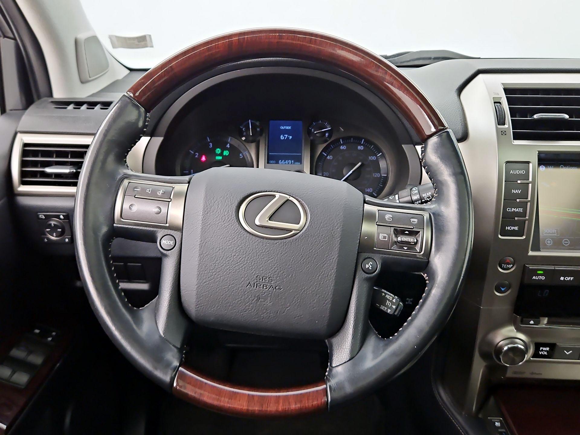 Thumbnail: 2018 Lexus GX - 10