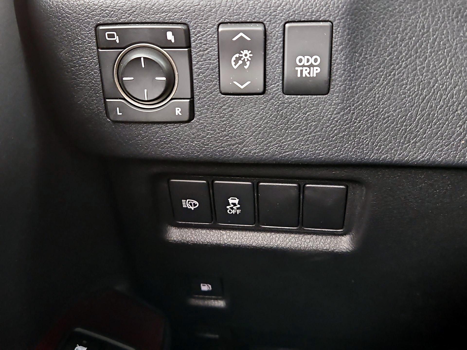 Thumbnail: 2018 Lexus GX - 13