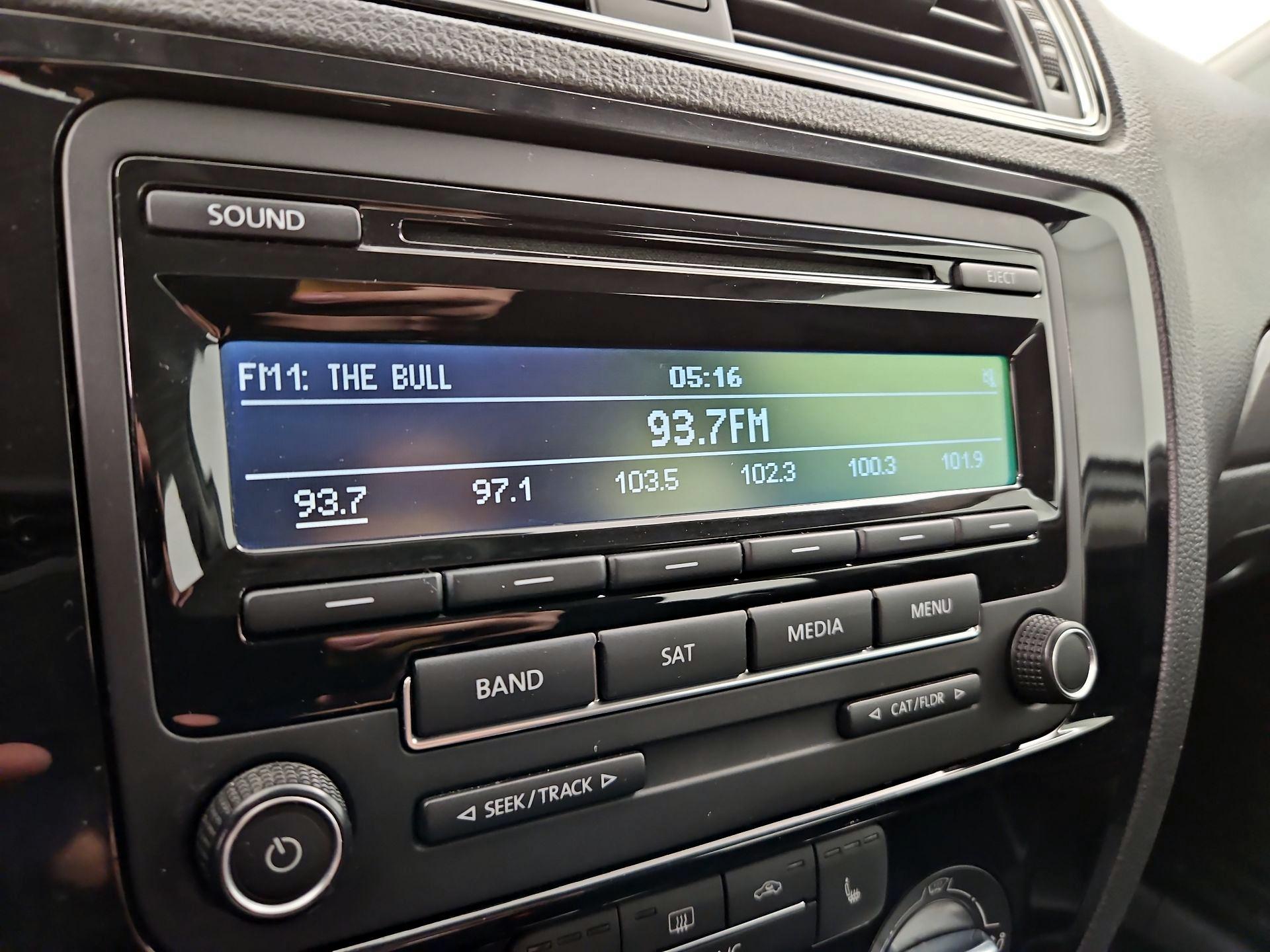 Thumbnail: 2015 Volkswagen Jetta - 14